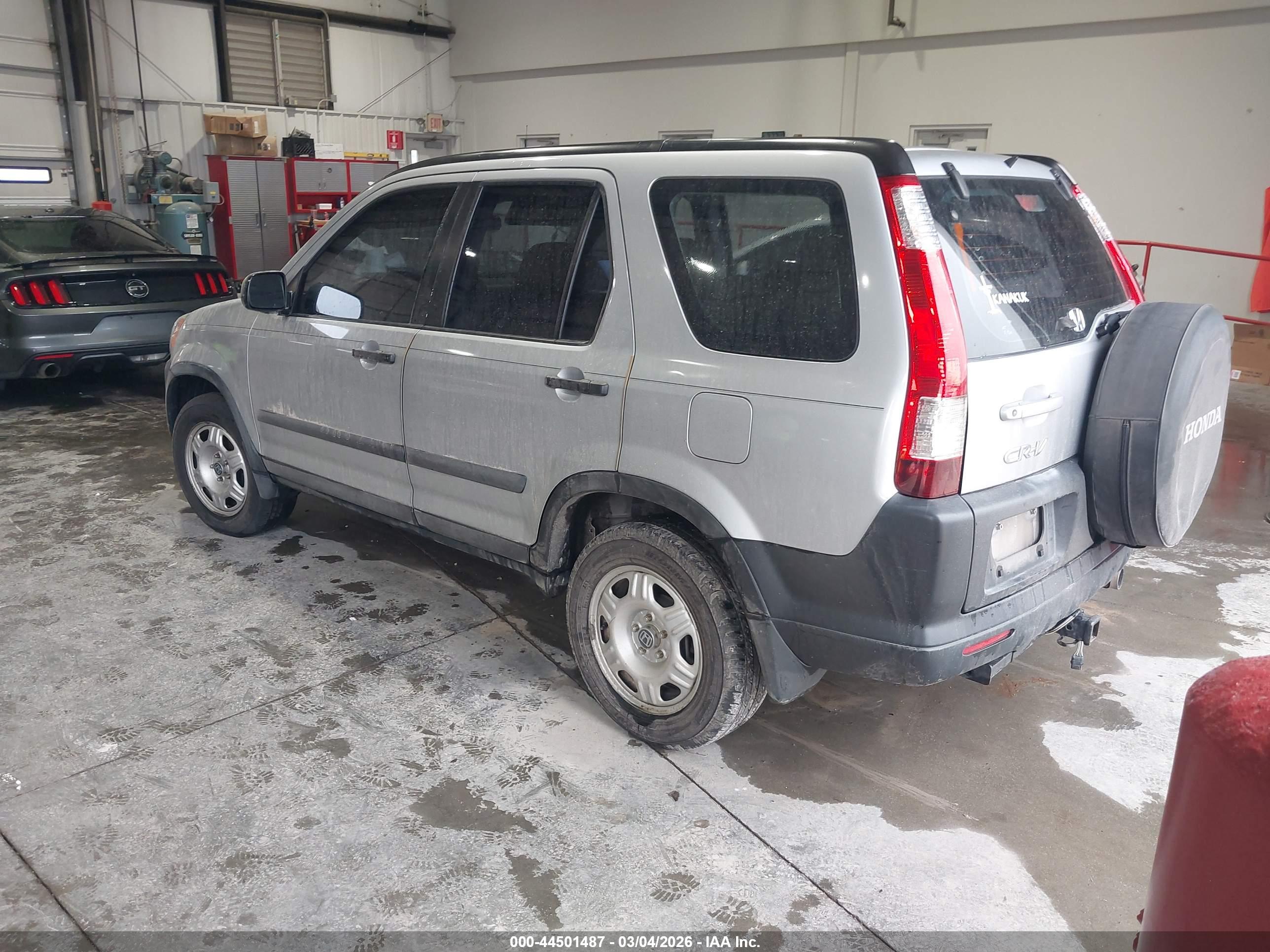 HONDA CR-V image 3