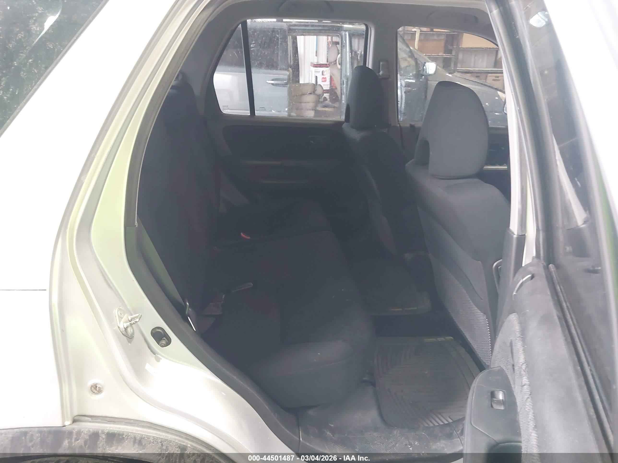 HONDA CR-V image 8