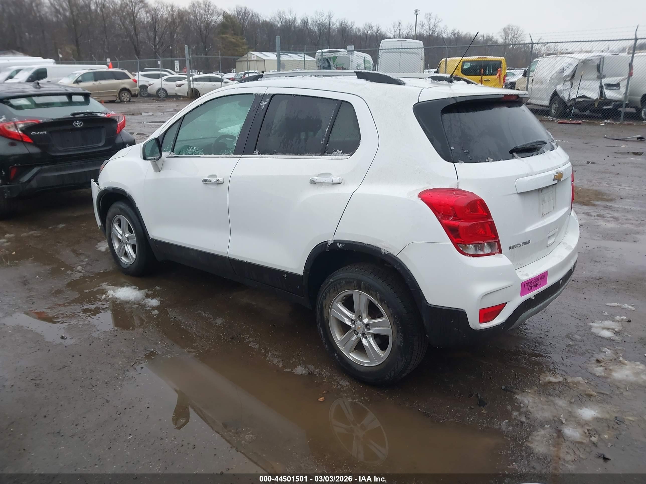 CHEVROLET TRAX image 3