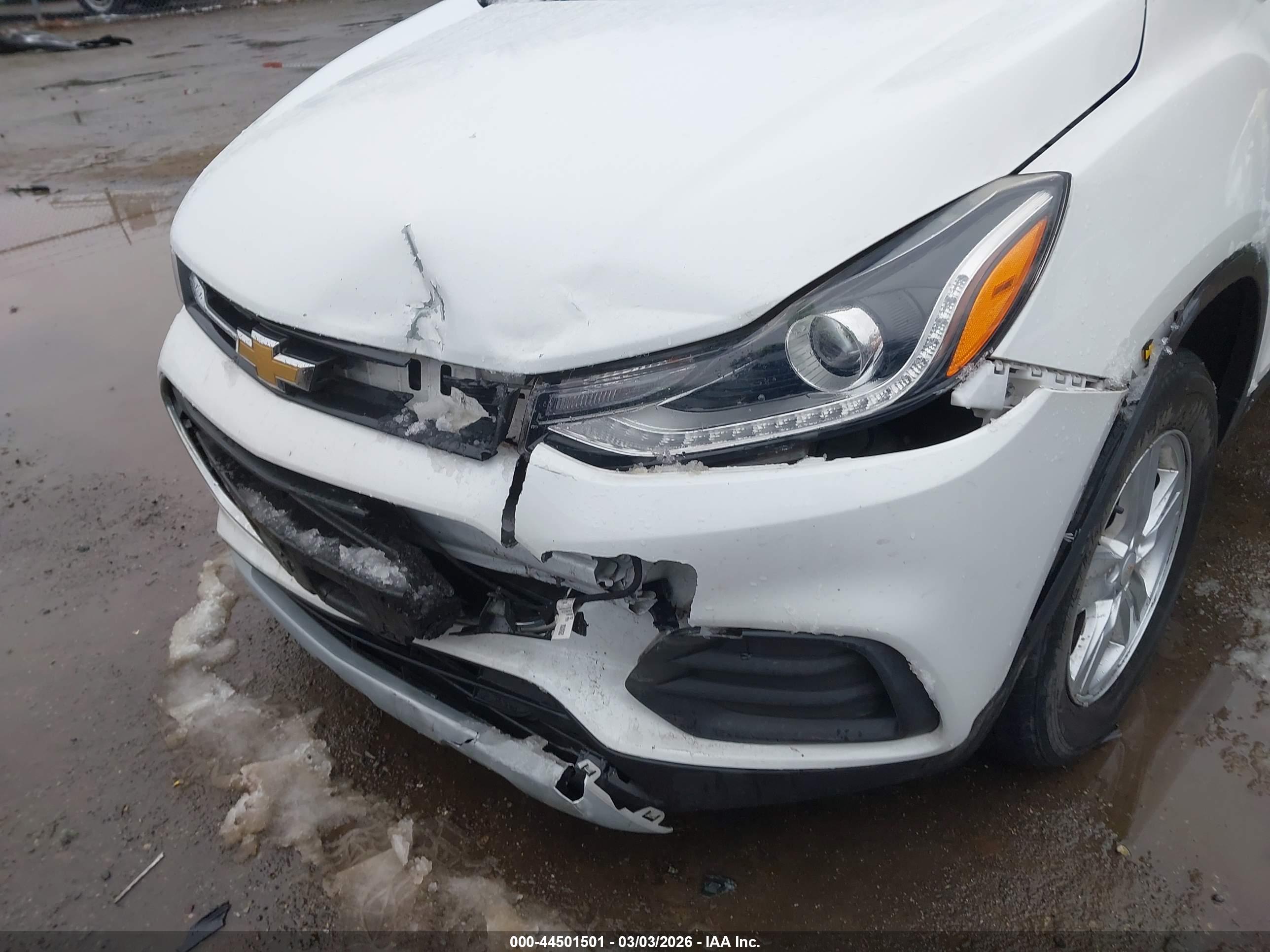 CHEVROLET TRAX image 6