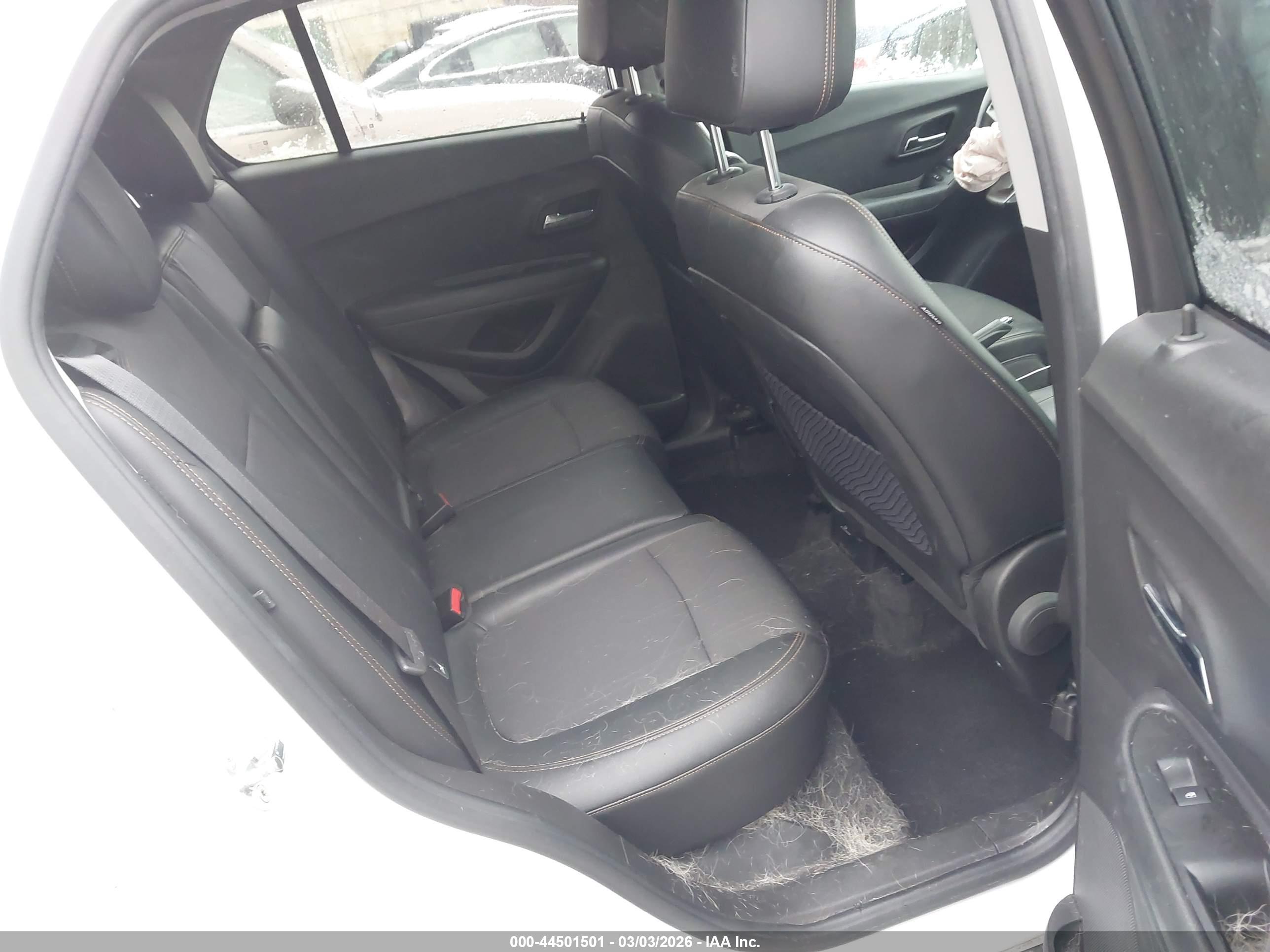 CHEVROLET TRAX image 8