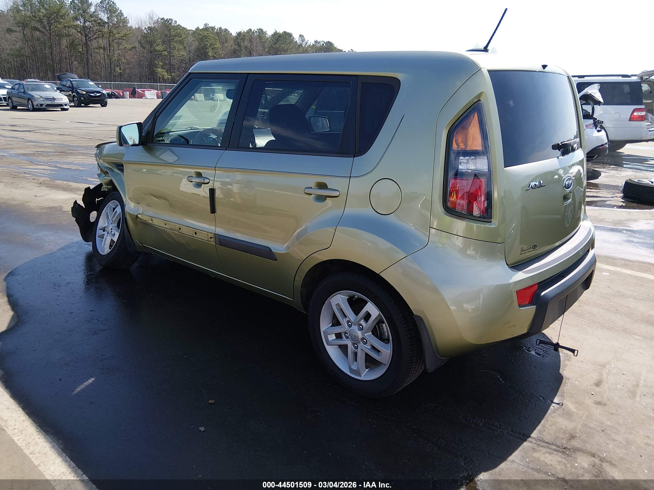 KIA SOUL image 3