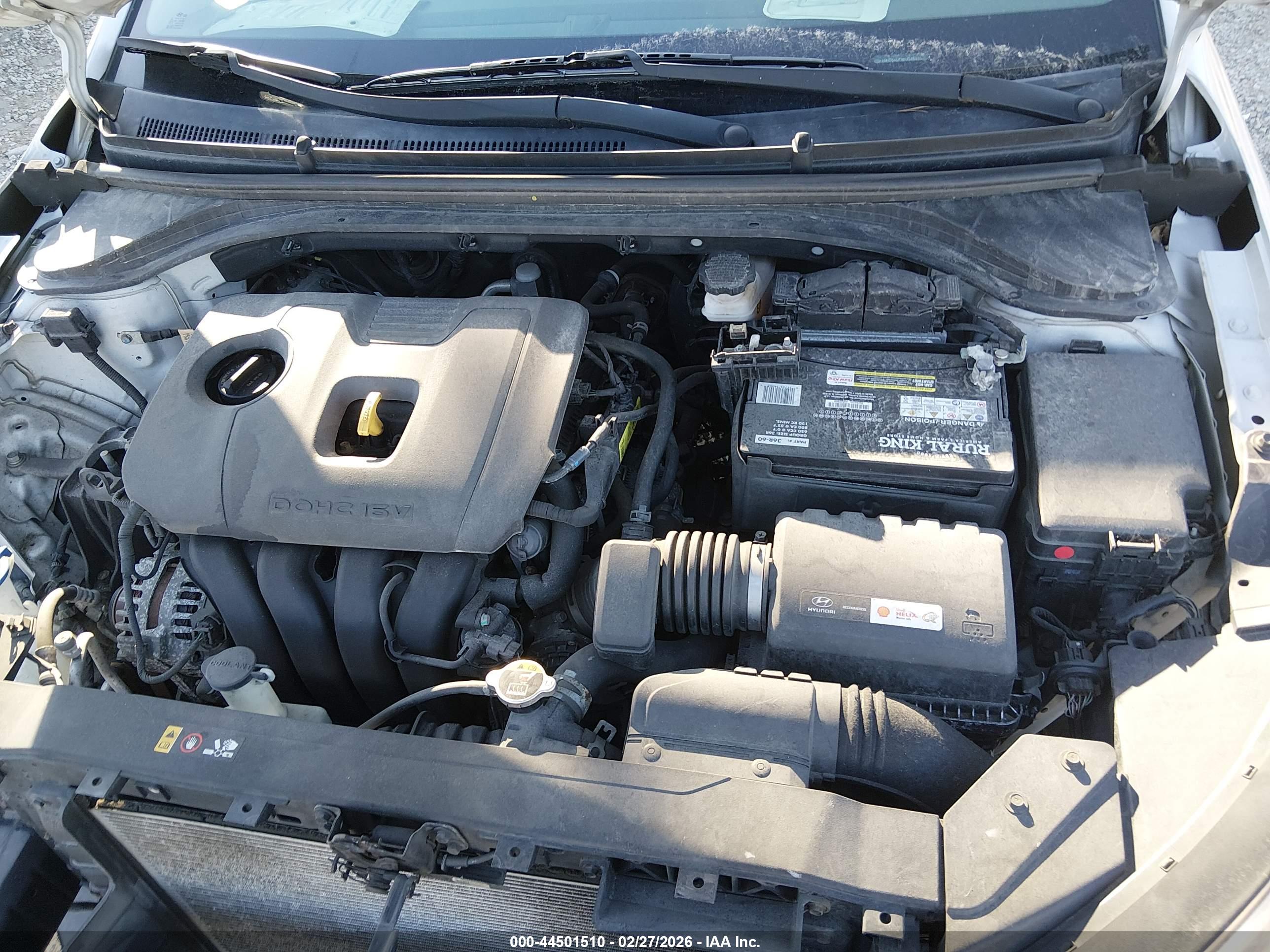 HYUNDAI ELANTRA image 10