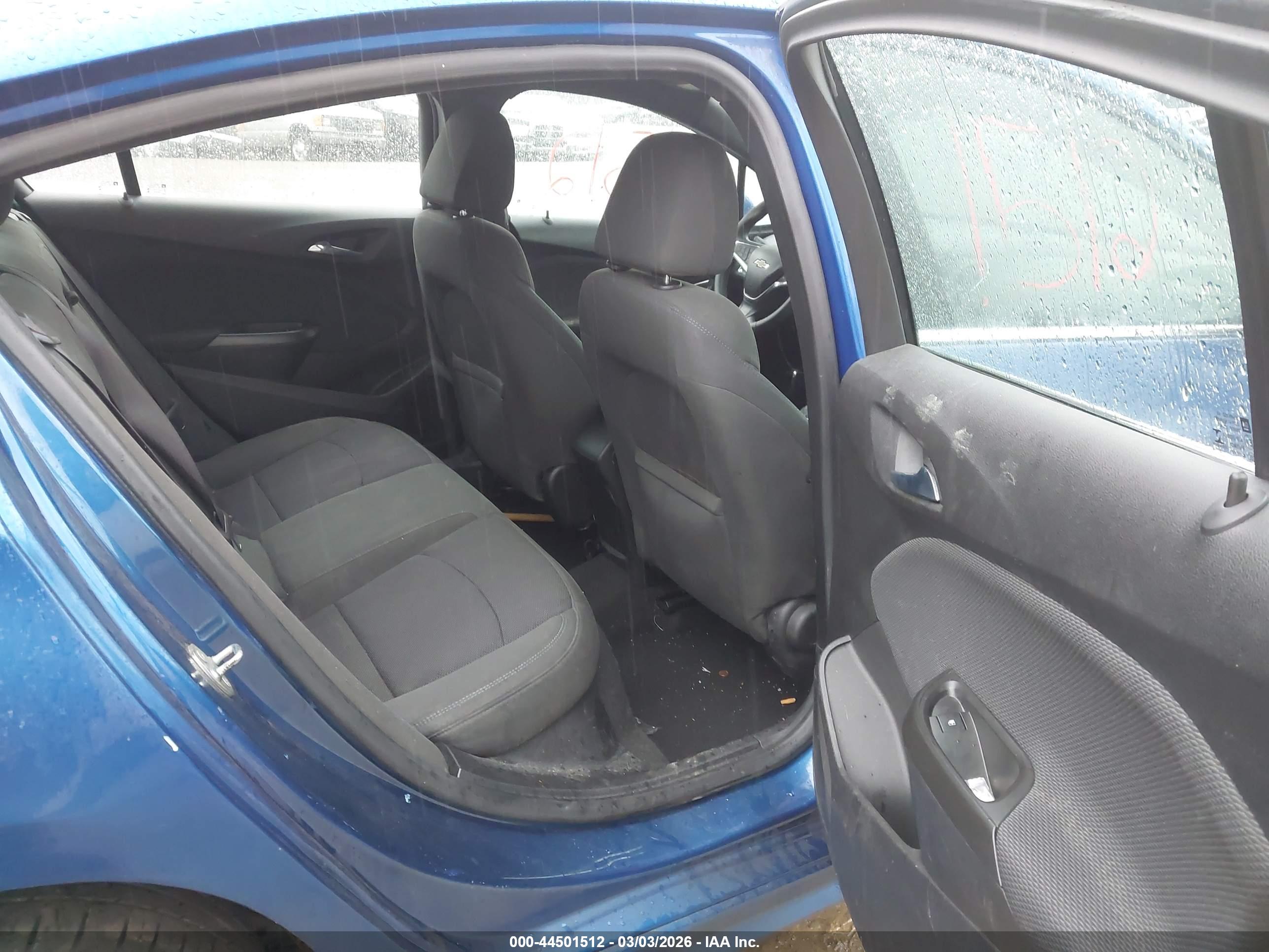 CHEVROLET CRUZE image 8