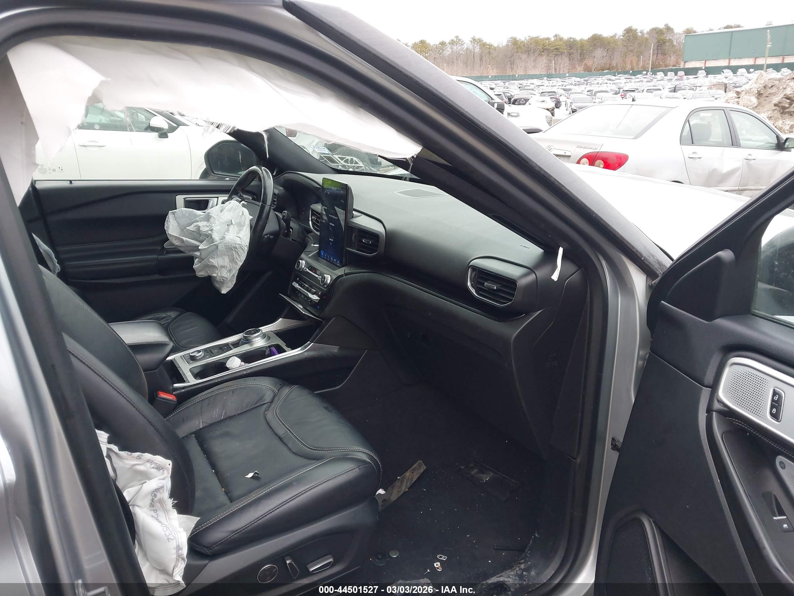FORD EXPLORER image 5