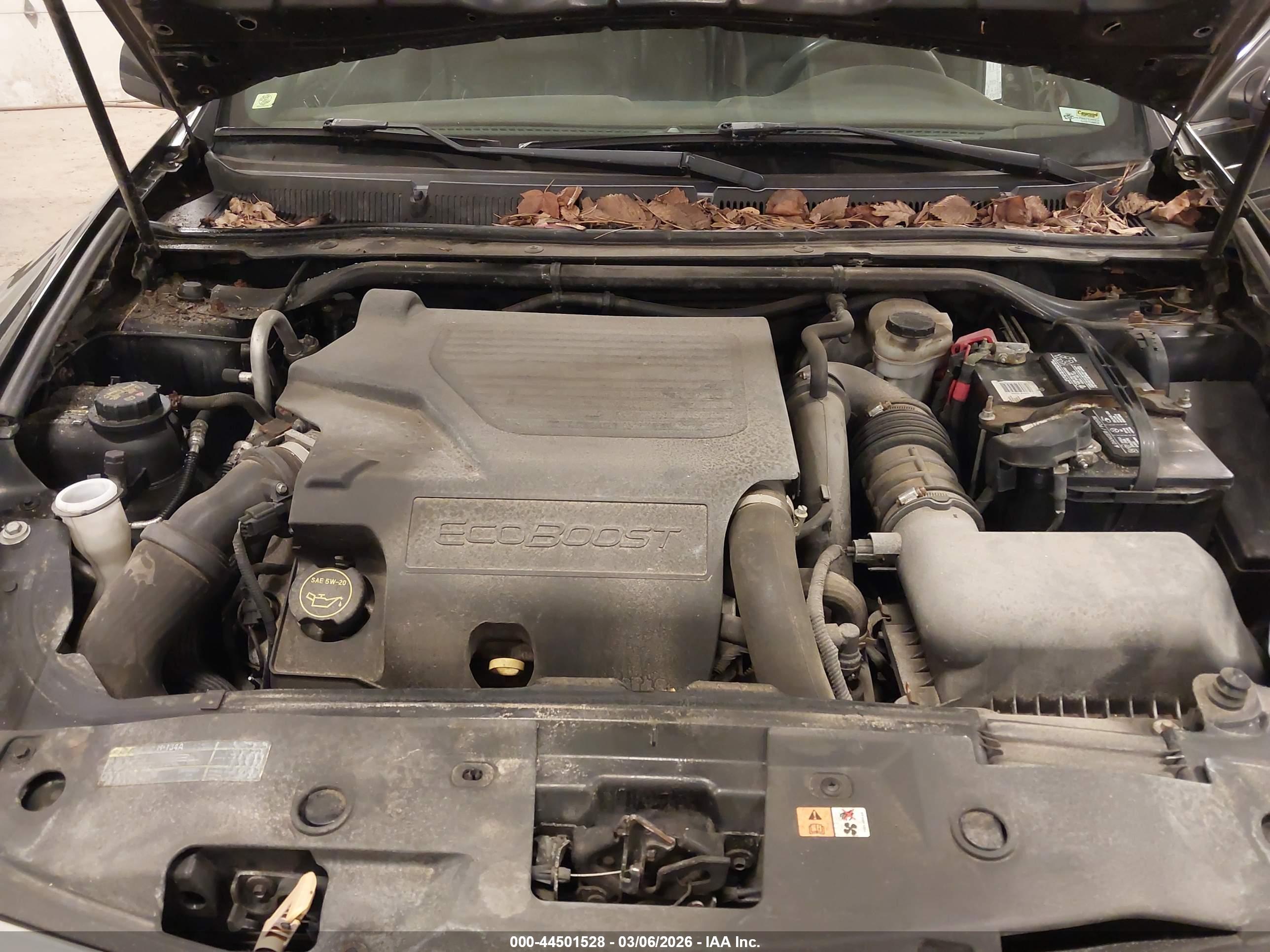 LINCOLN MKS image 10
