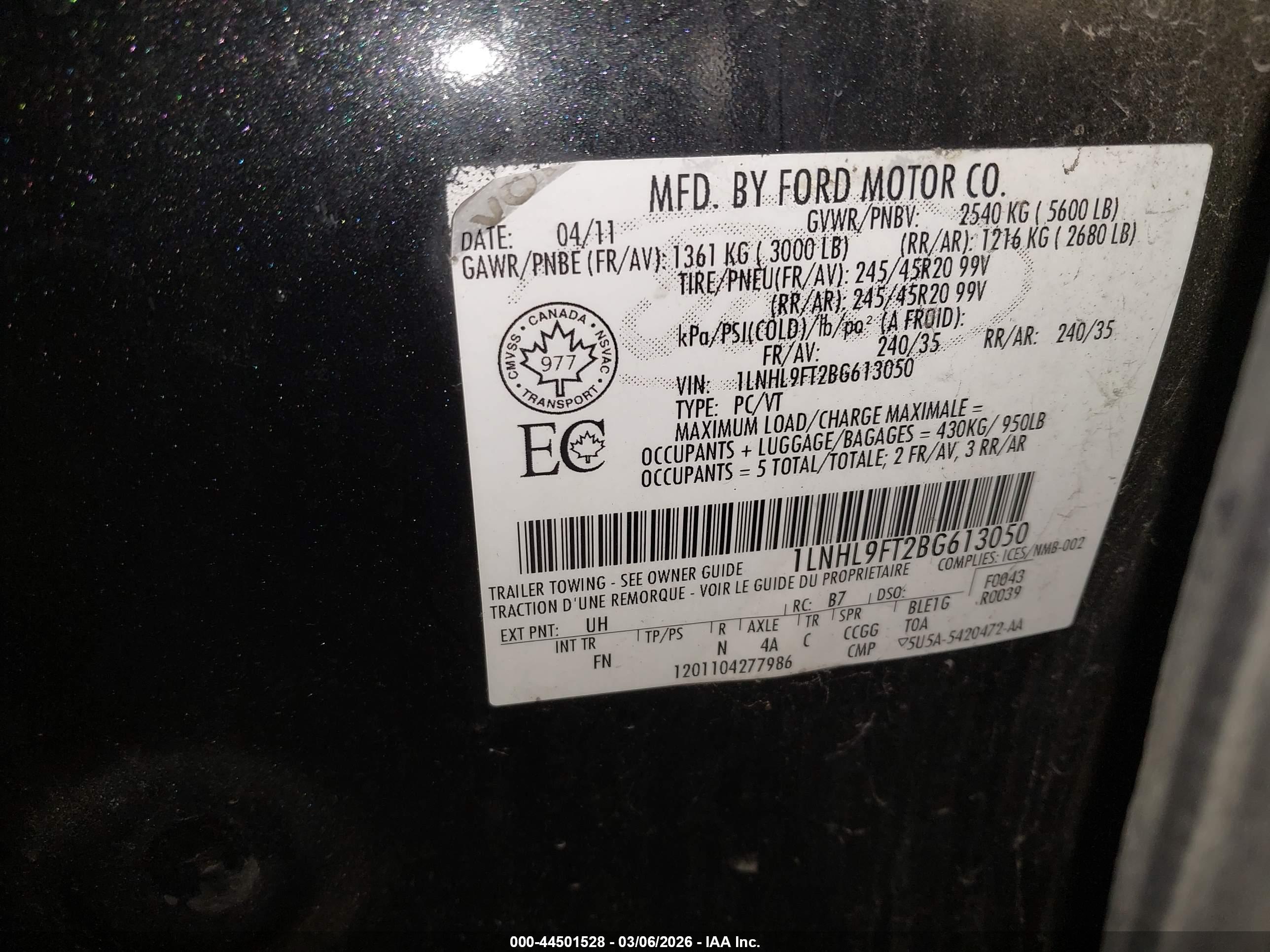 LINCOLN MKS image 9