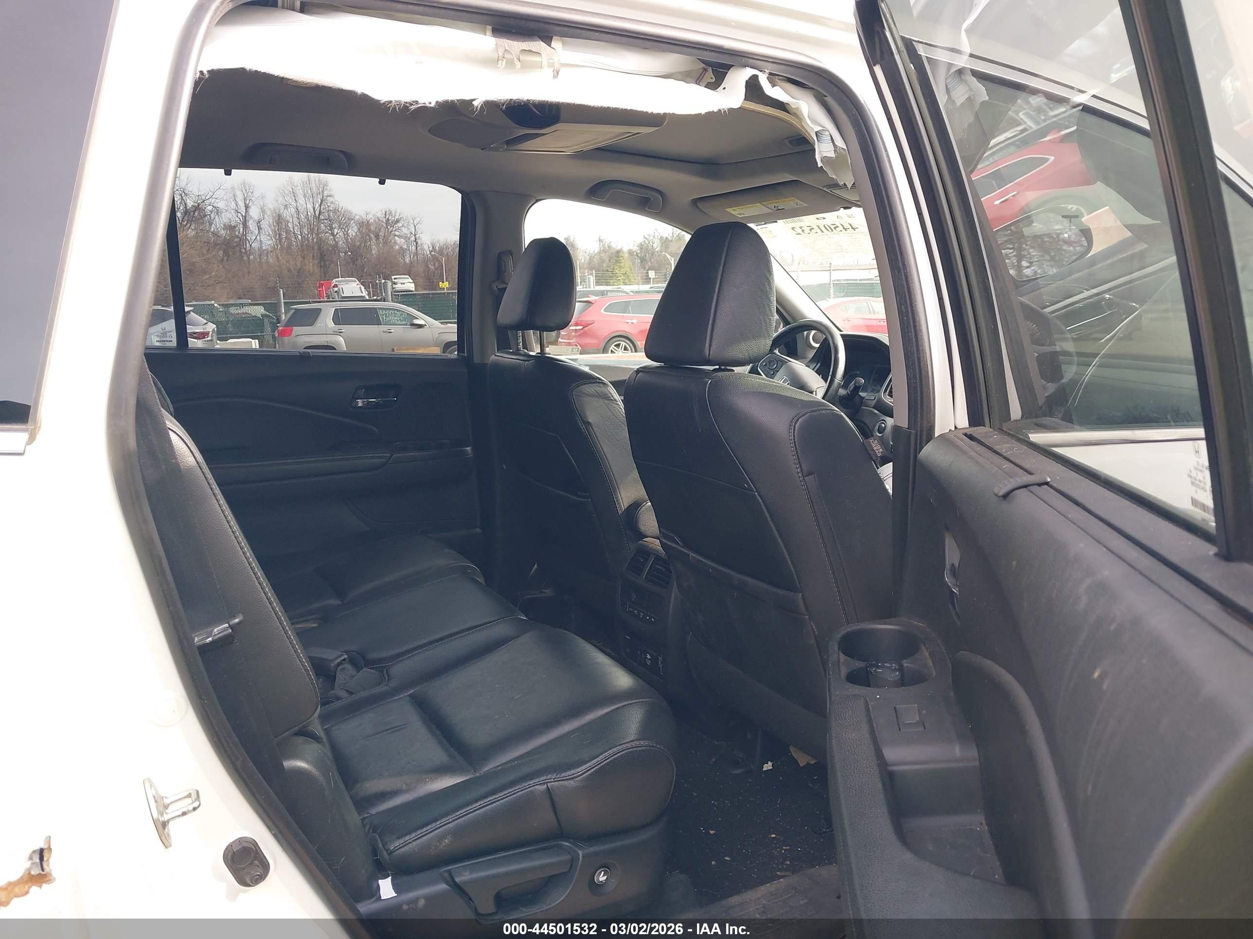 HONDA PILOT image 8