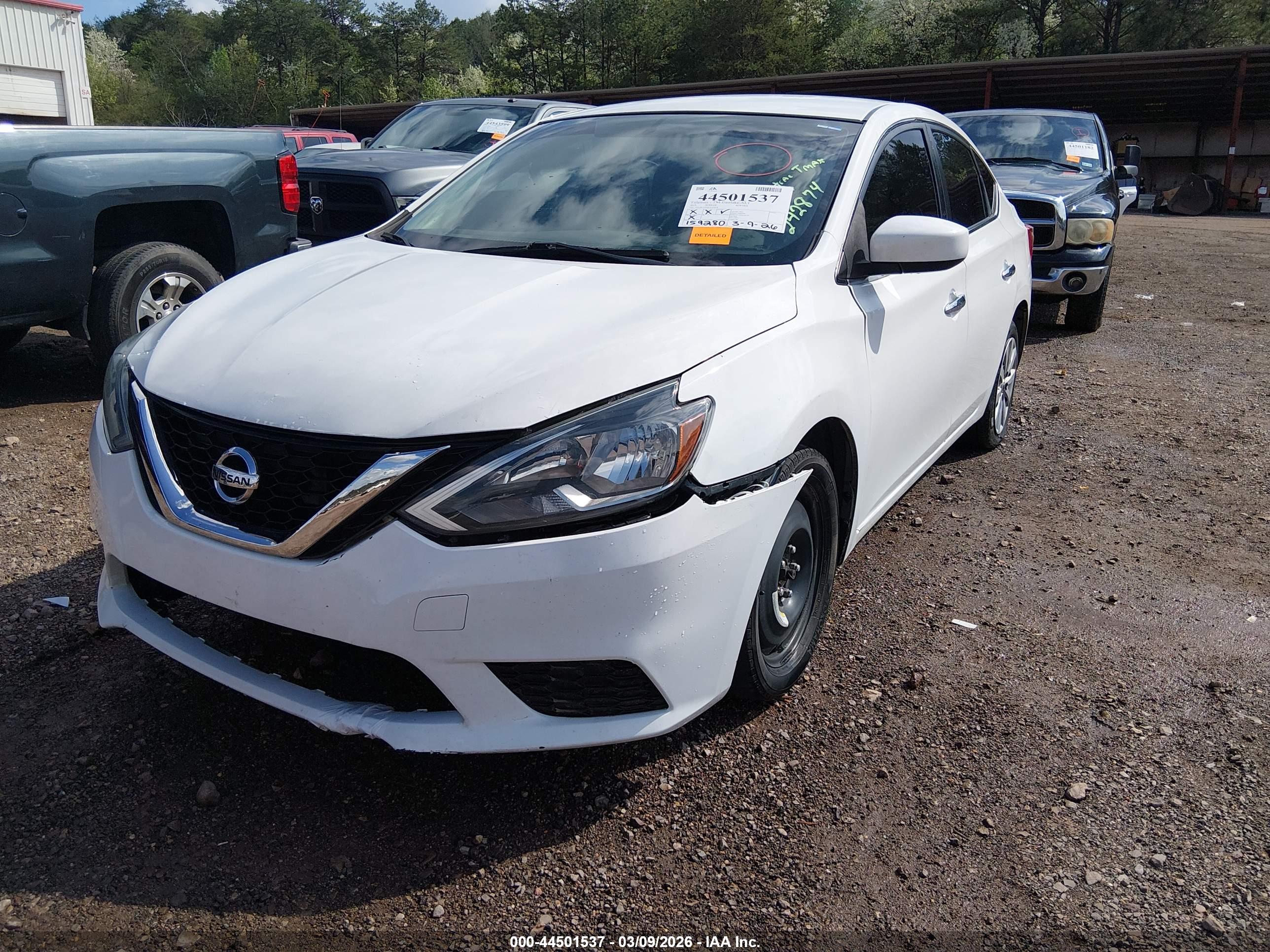 NISSAN SENTRA image 2