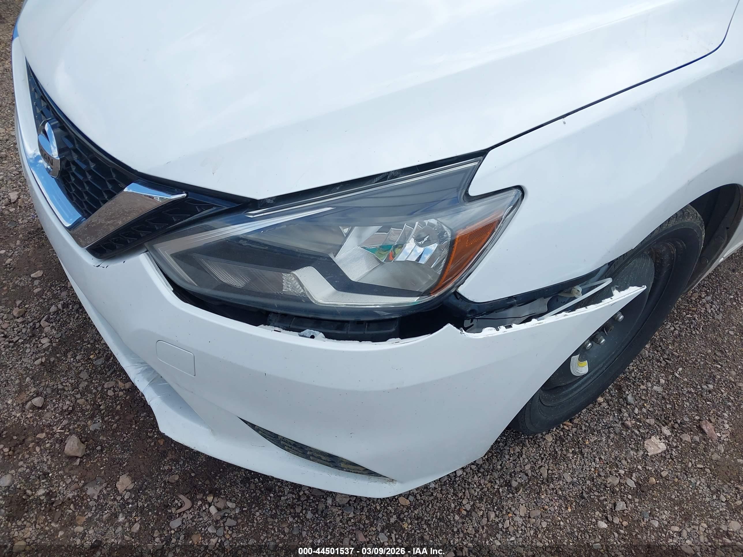 NISSAN SENTRA image 6