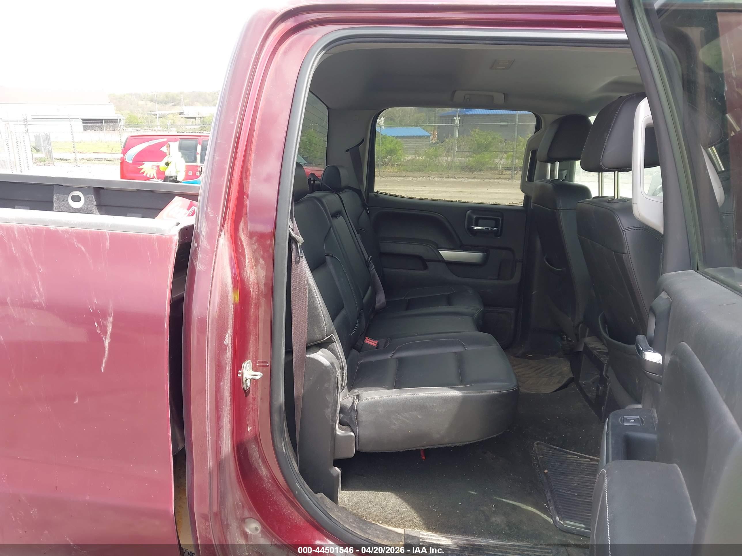 CHEVROLET SILVERADO image 8