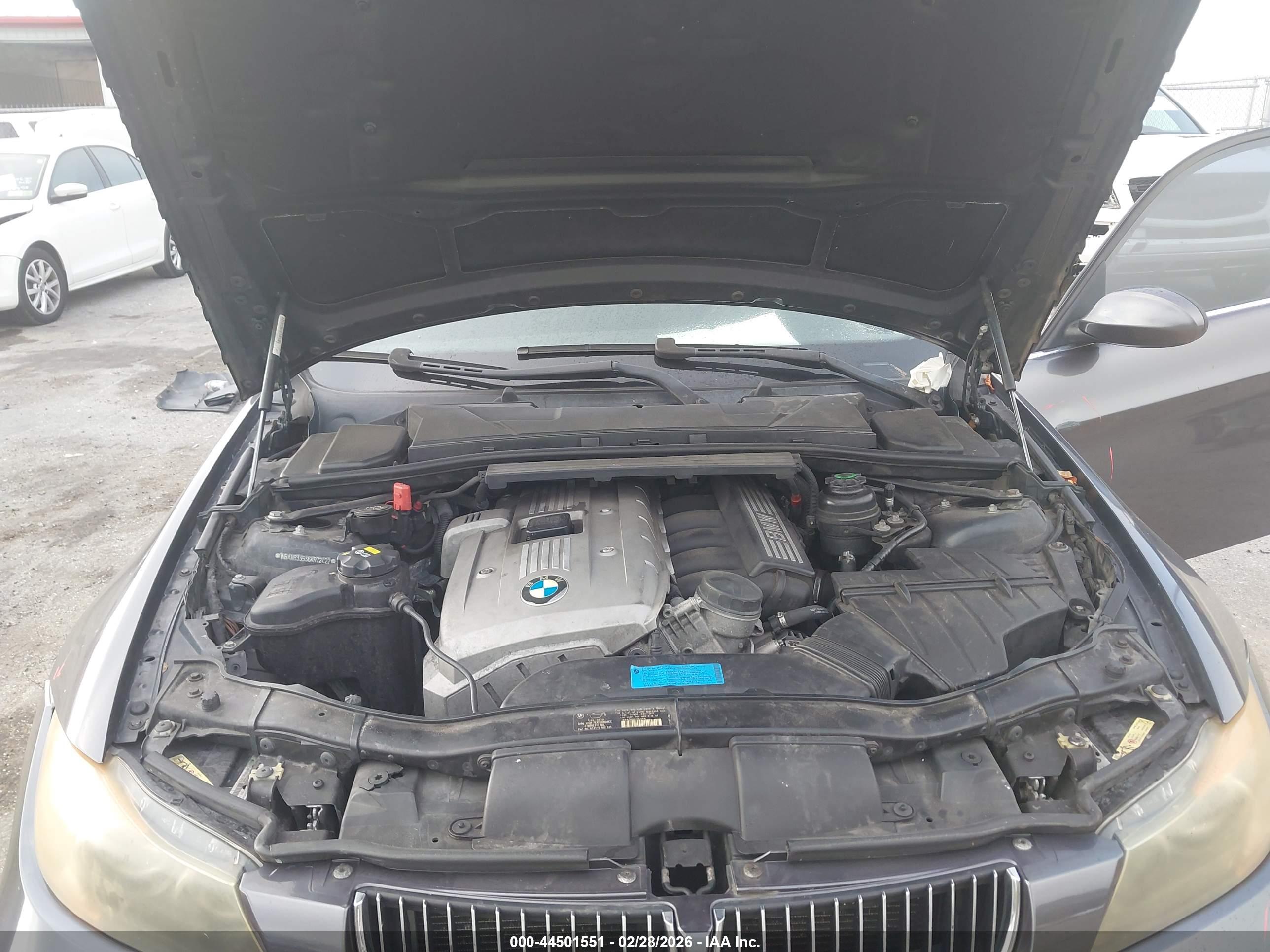 BMW 330I image 10