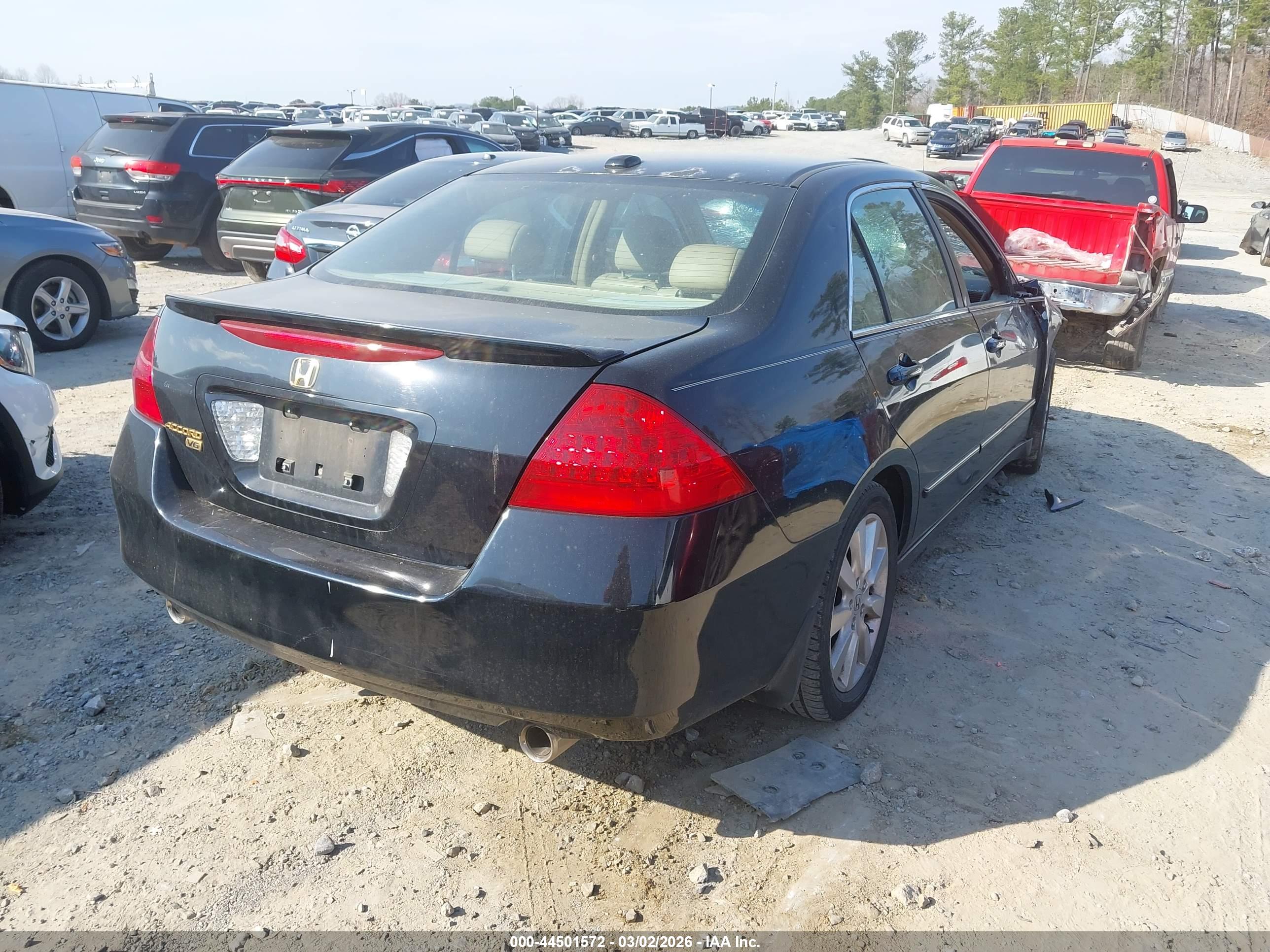 HONDA ACCORD image 4