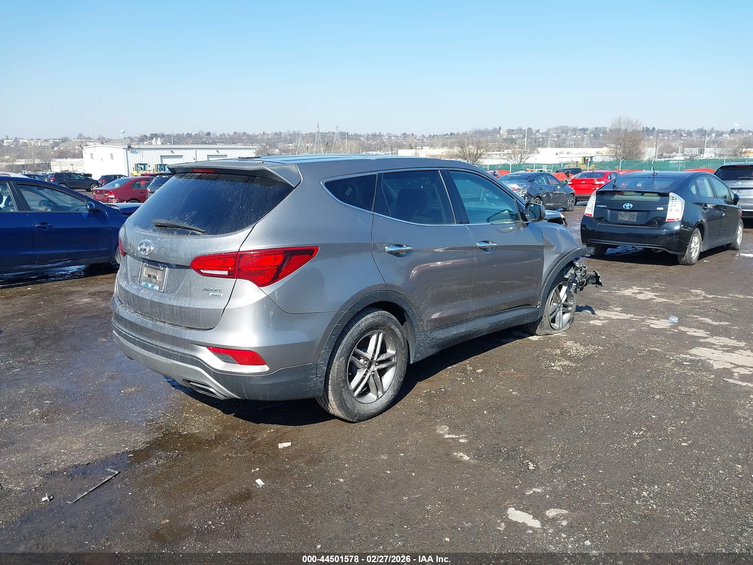 HYUNDAI SANTA image 4