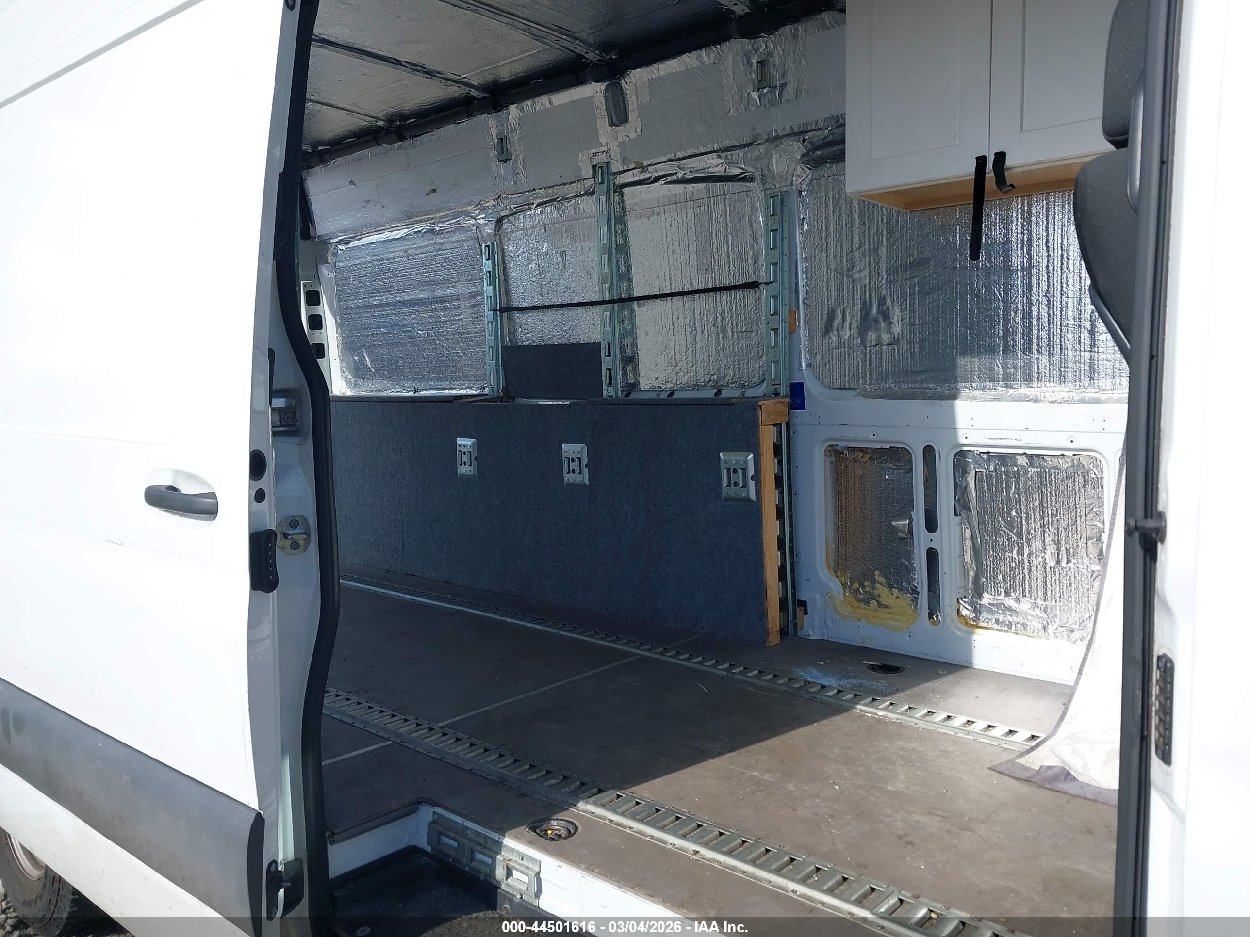 MERCEDES-BENZ SPRINTER image 8