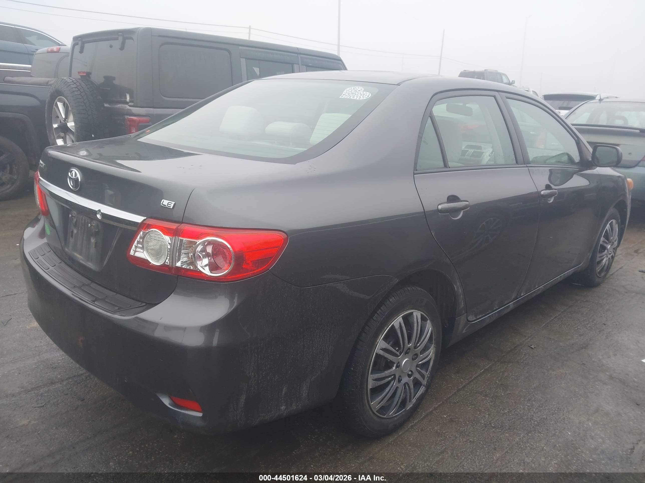 TOYOTA COROLLA image 4