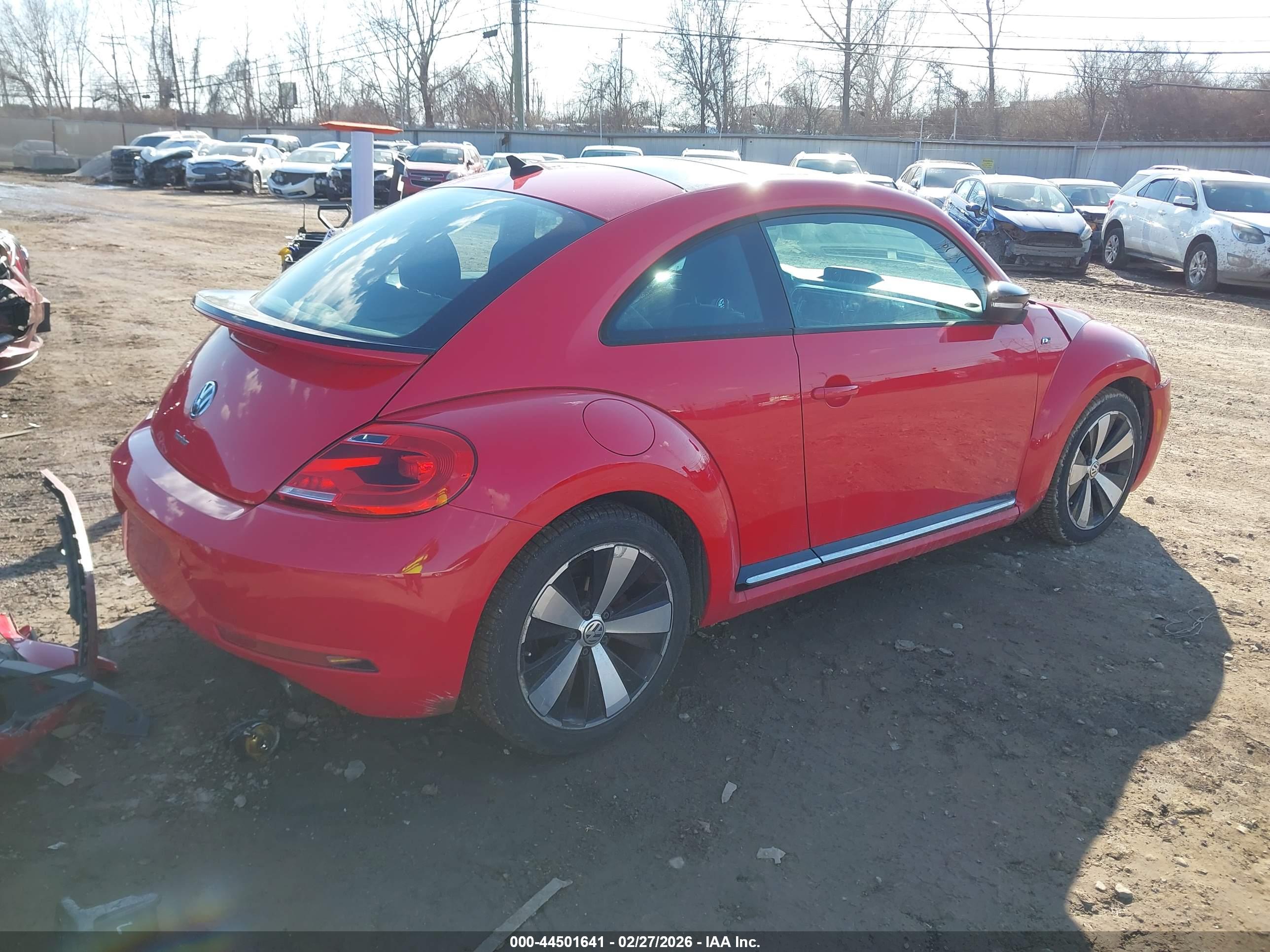 VOLKSWAGEN BEETLE image 4