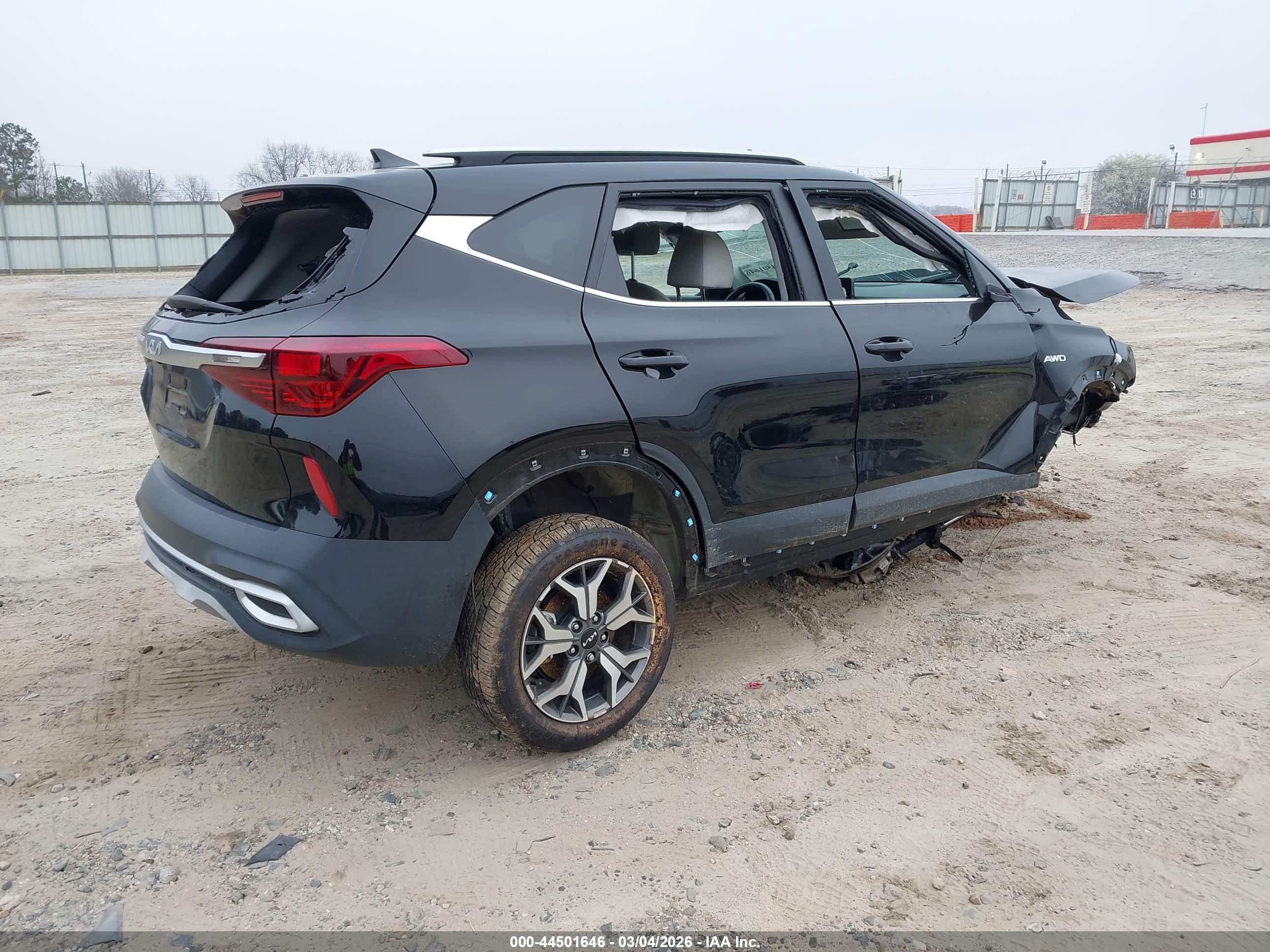 KIA SELTOS image 4