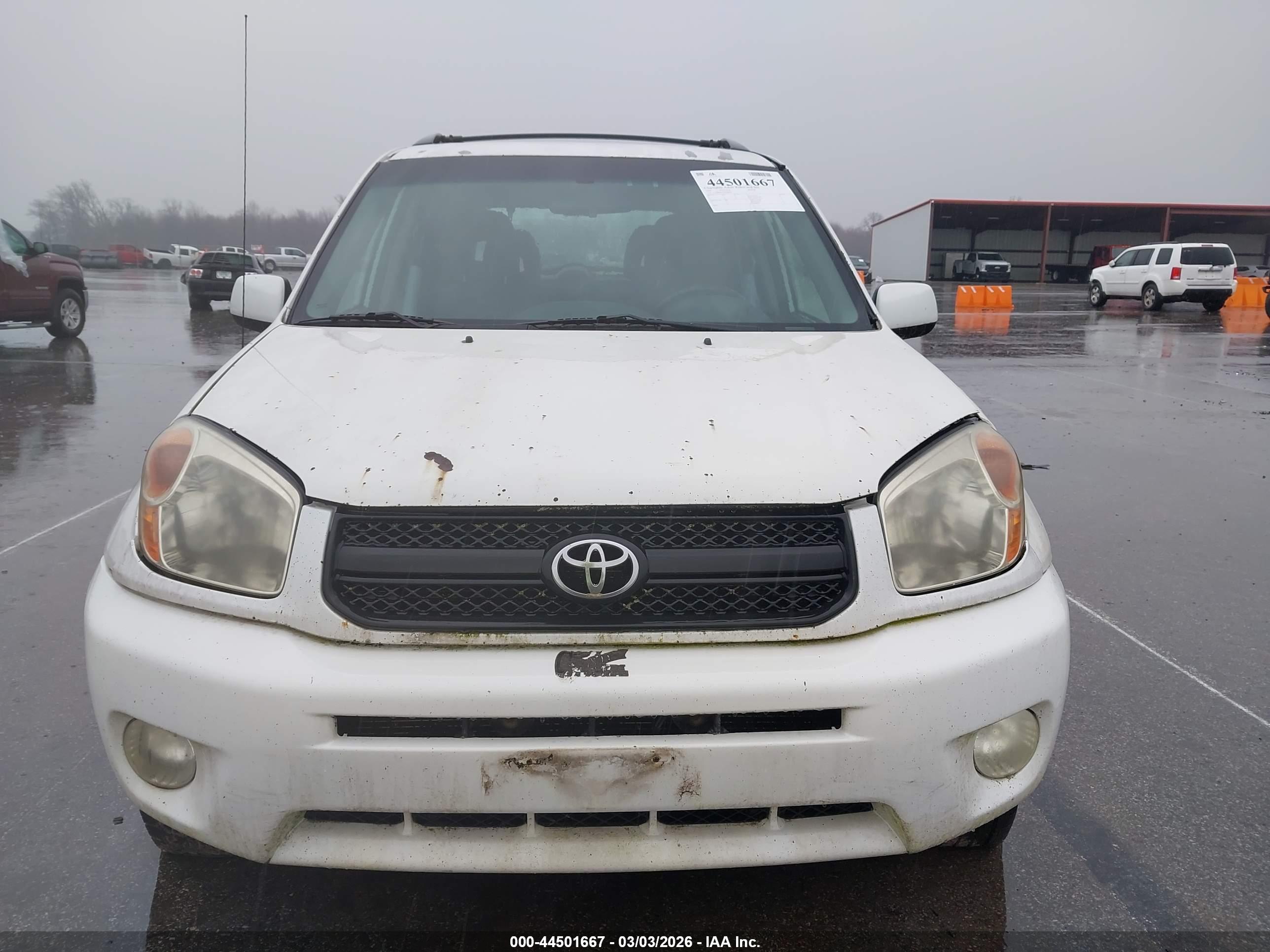 TOYOTA RAV4 image 6