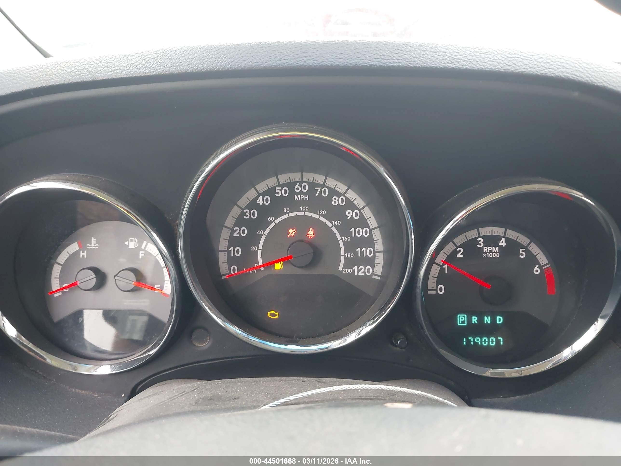 DODGE CALIBER image 7
