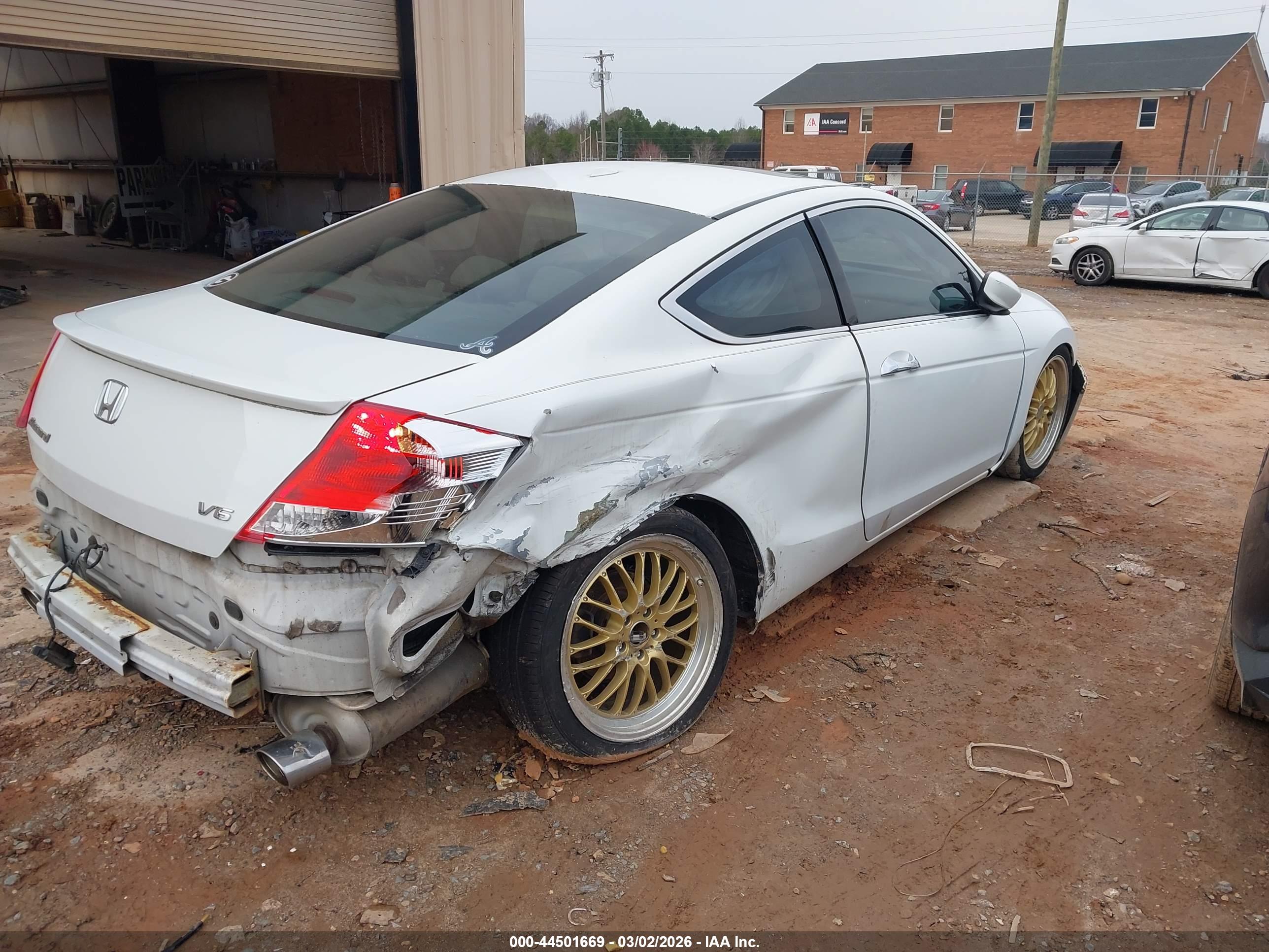 HONDA ACCORD image 4
