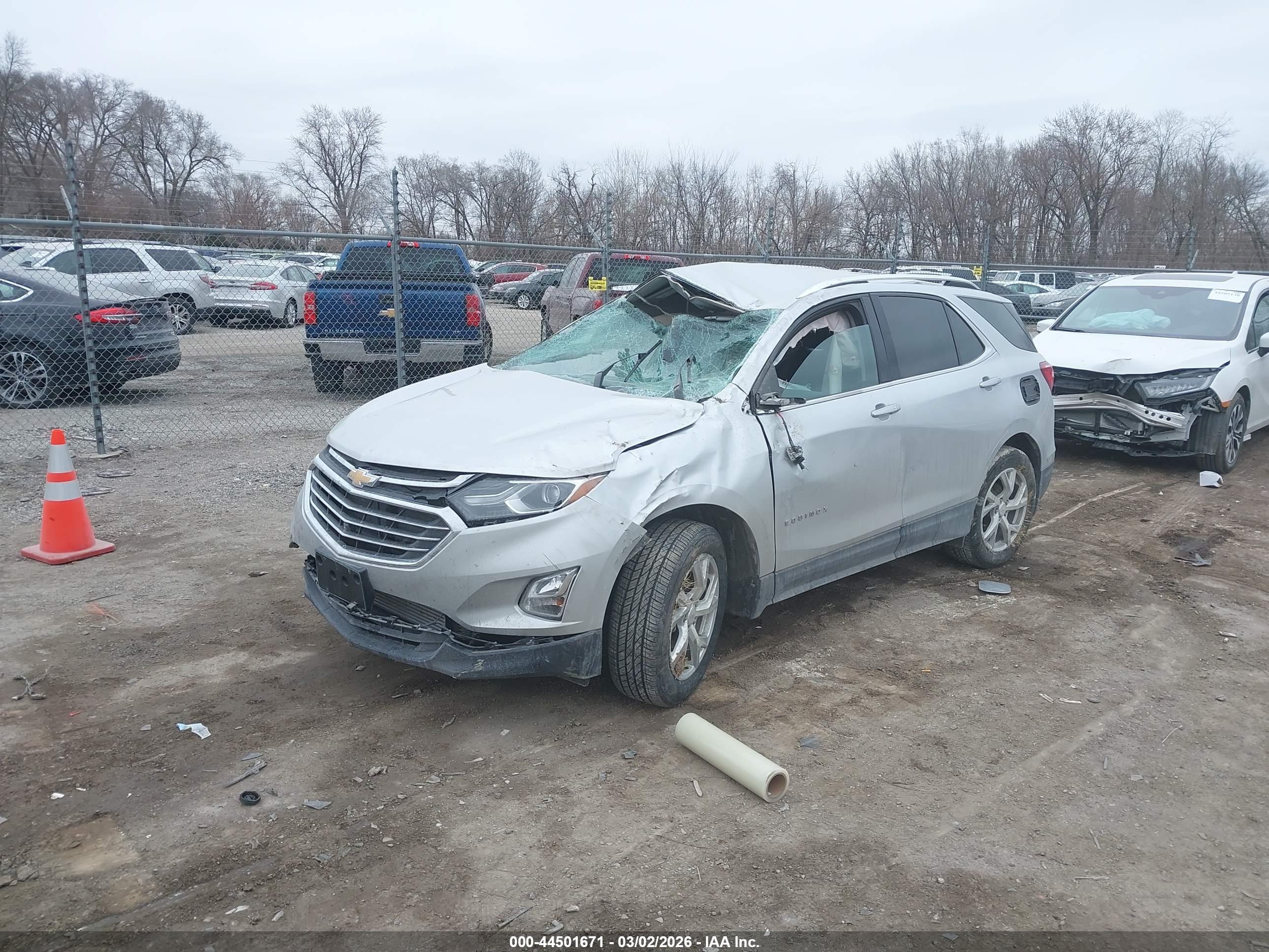 CHEVROLET EQUINOX image 2