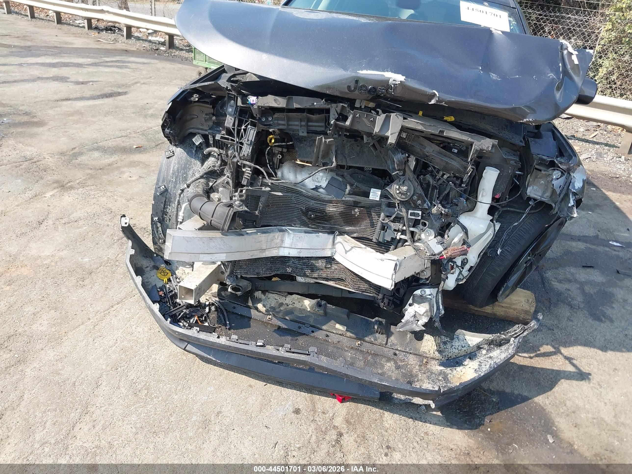 JEEP COMPASS image 6