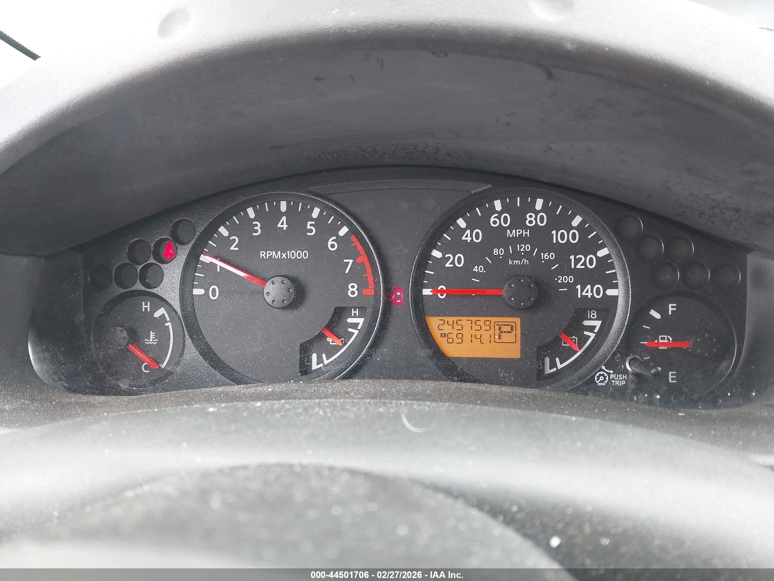 NISSAN FRONTIER image 7