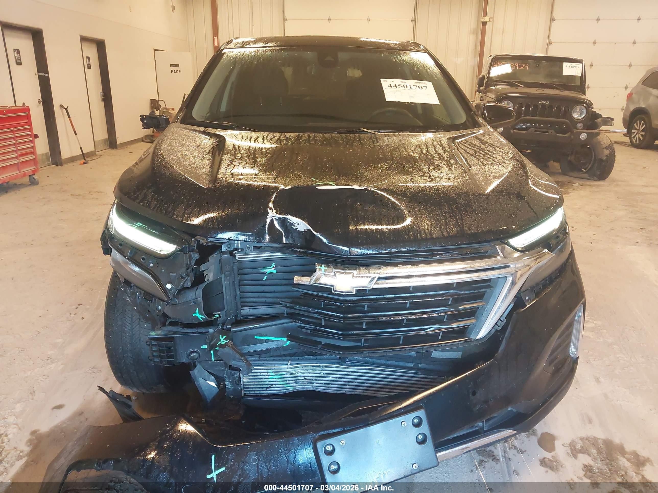 CHEVROLET EQUINOX image 6