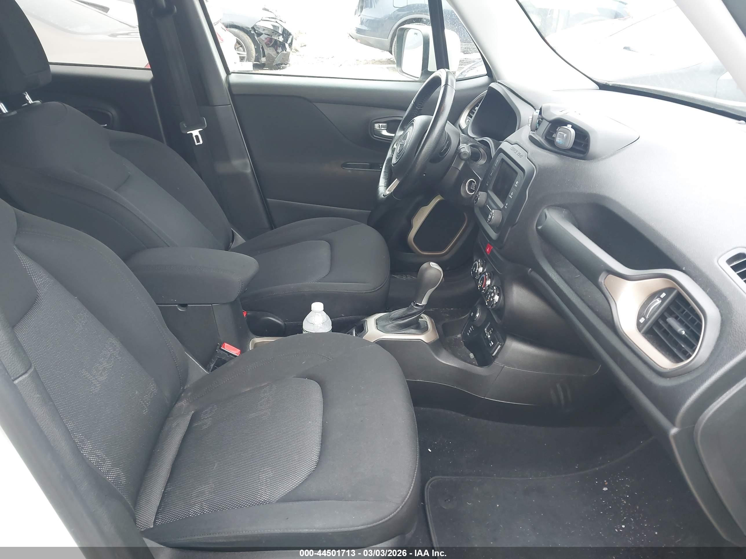 JEEP RENEGADE image 5