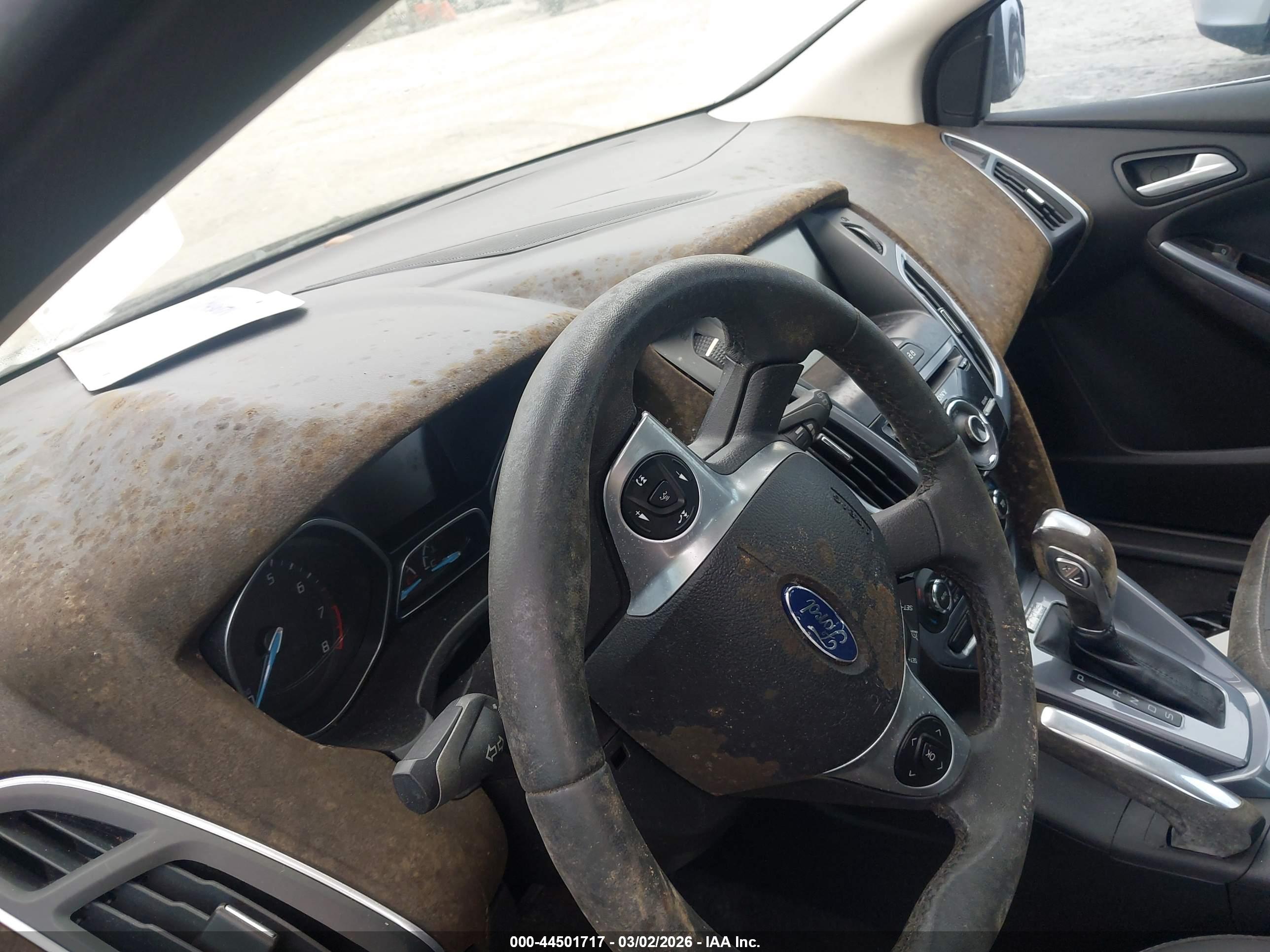 FORD FOCUS image 6