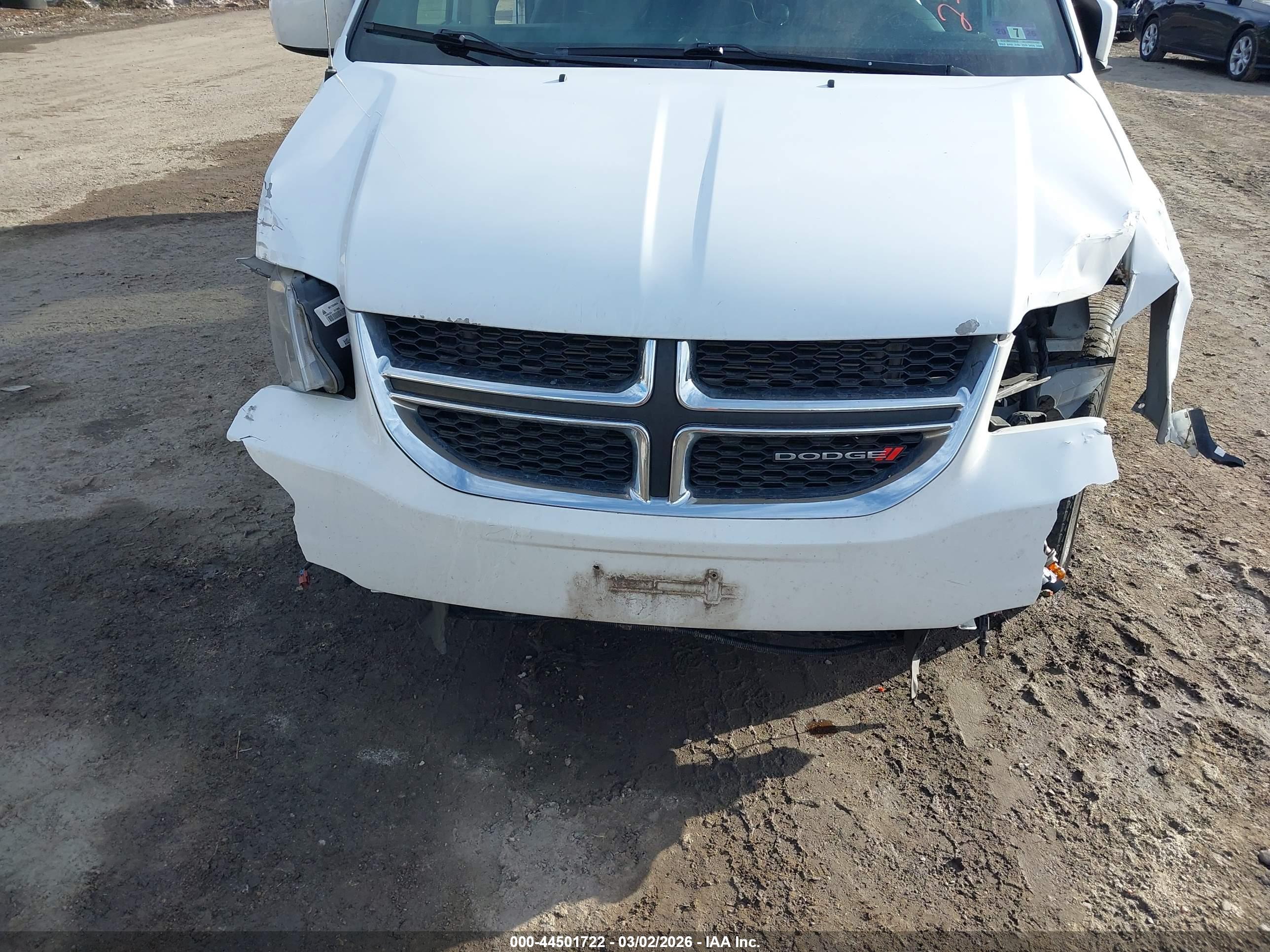 DODGE GRAND image 6