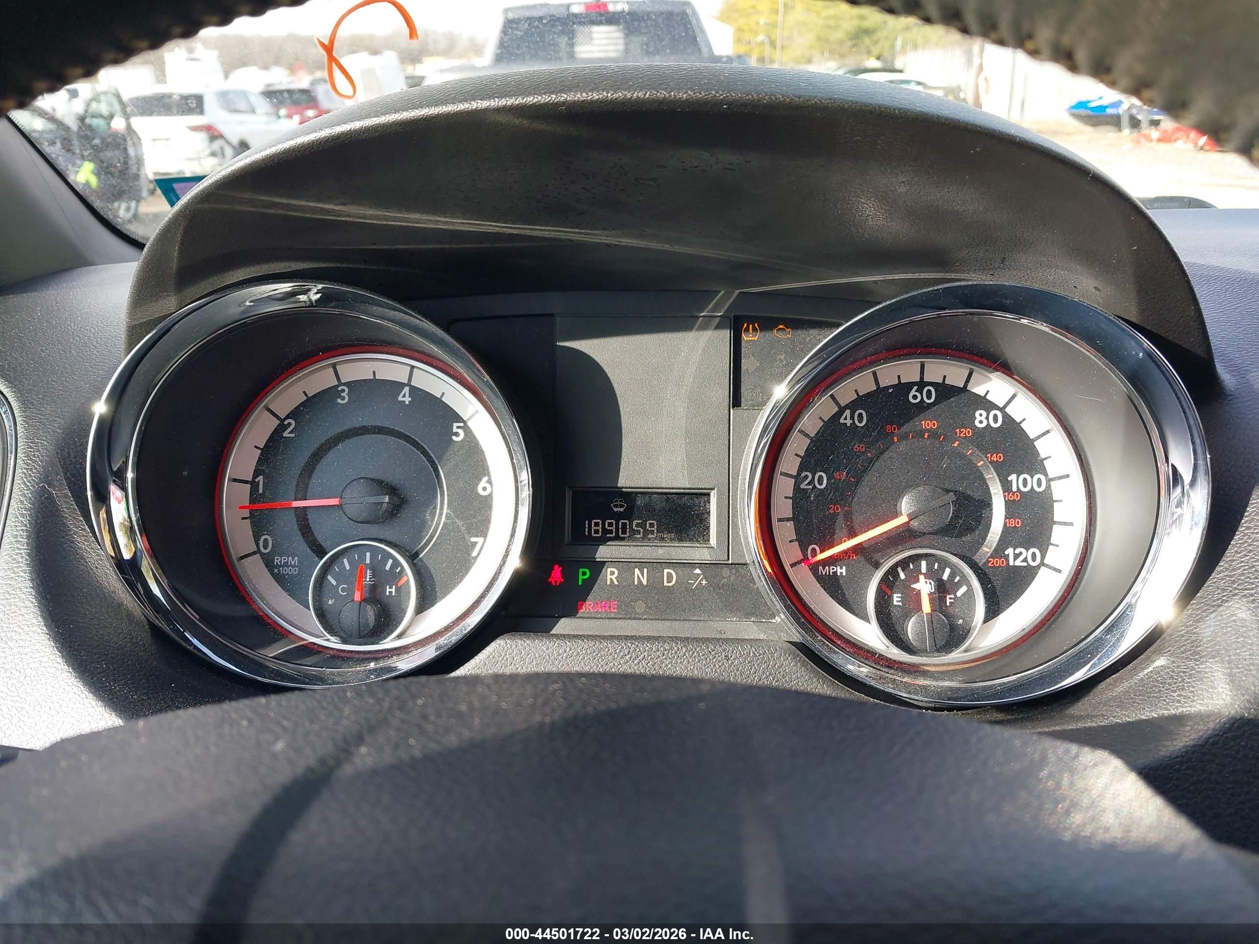 DODGE GRAND image 7