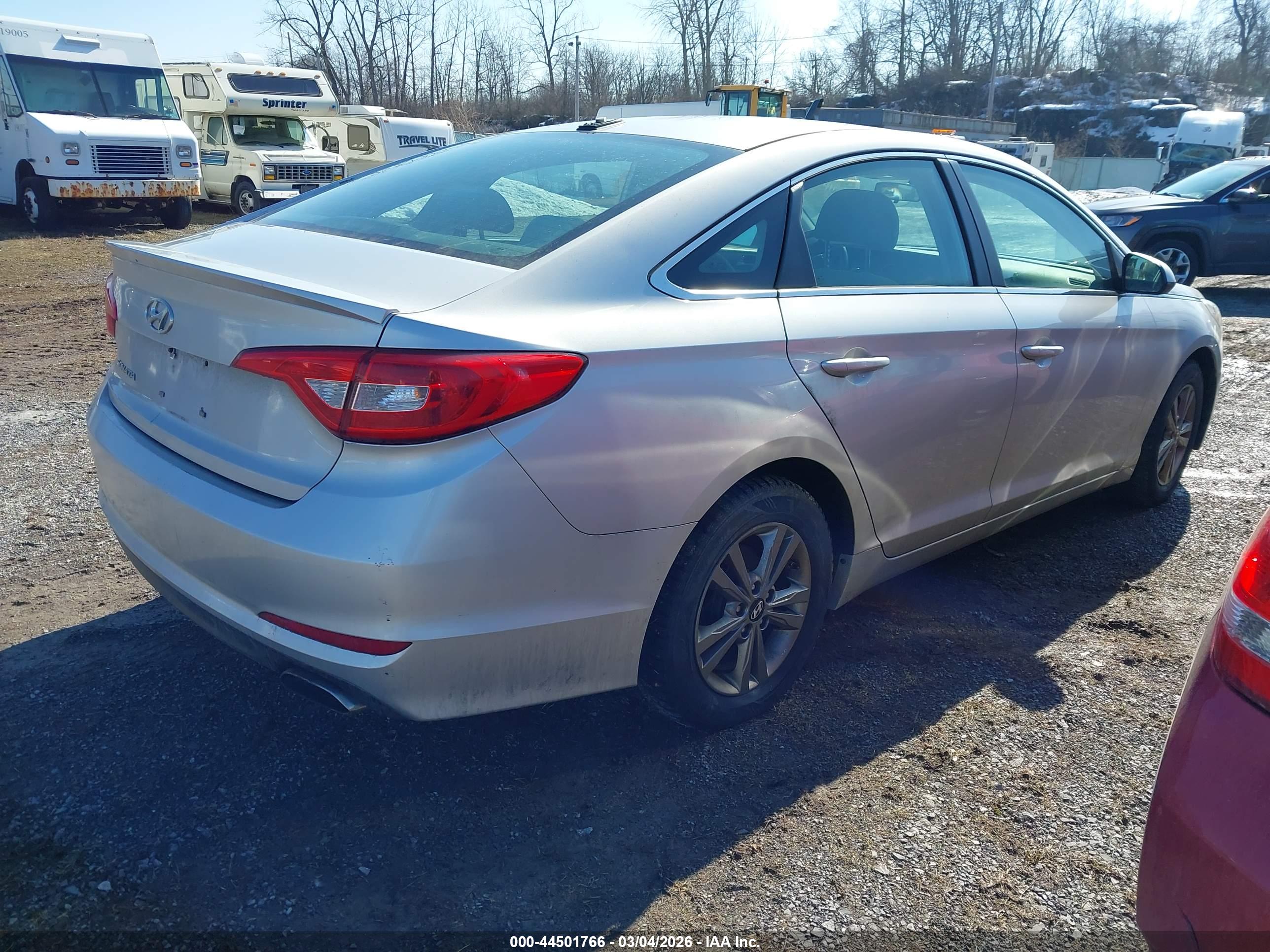 HYUNDAI SONATA image 4