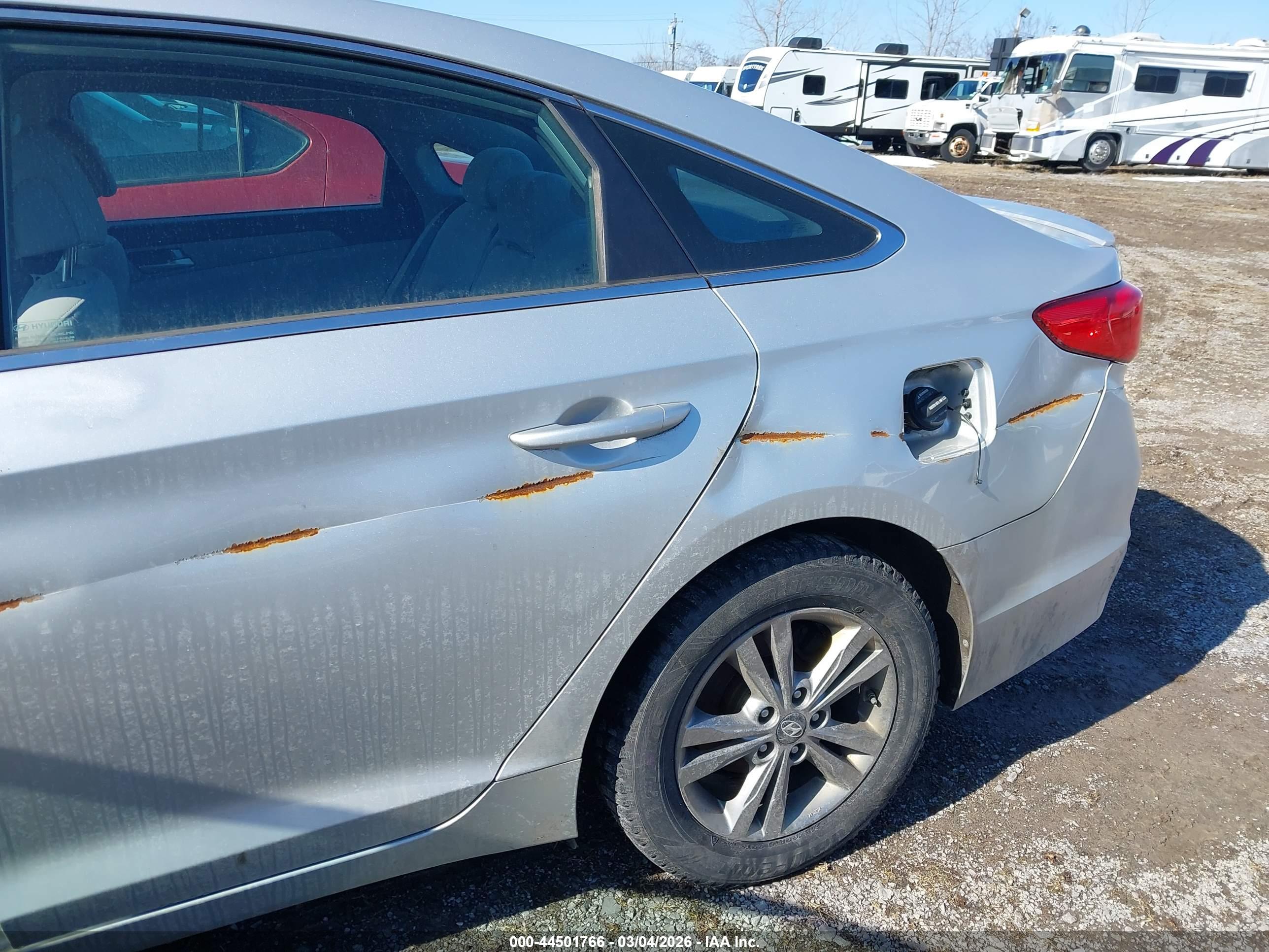 HYUNDAI SONATA image 6