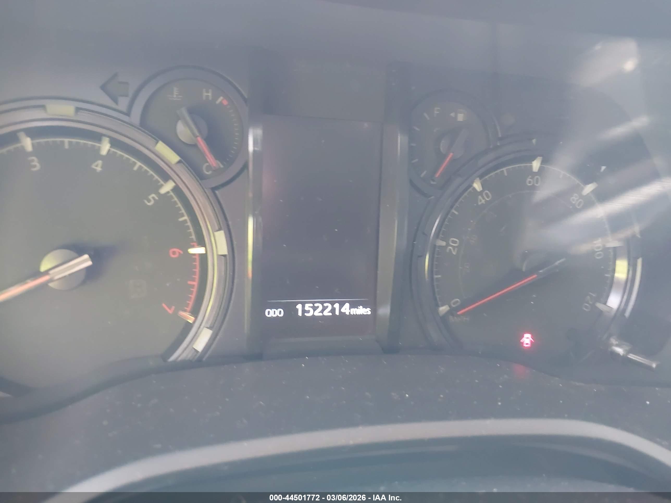 TOYOTA 4RUNNER image 7