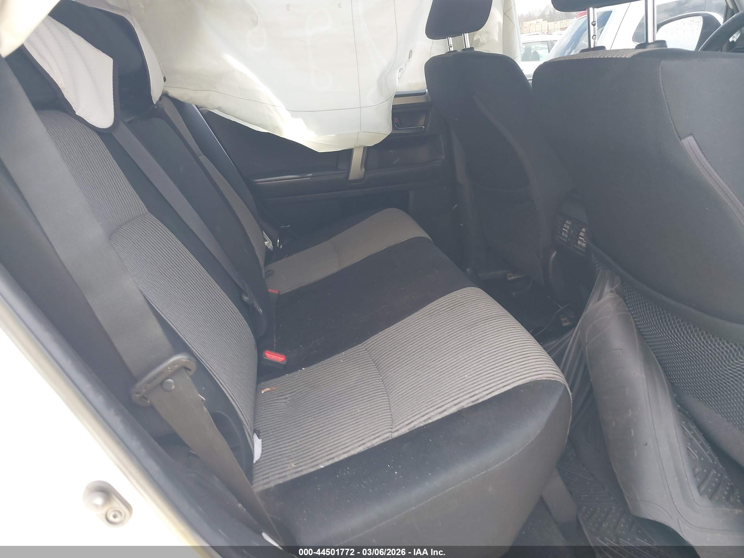 TOYOTA 4RUNNER image 8