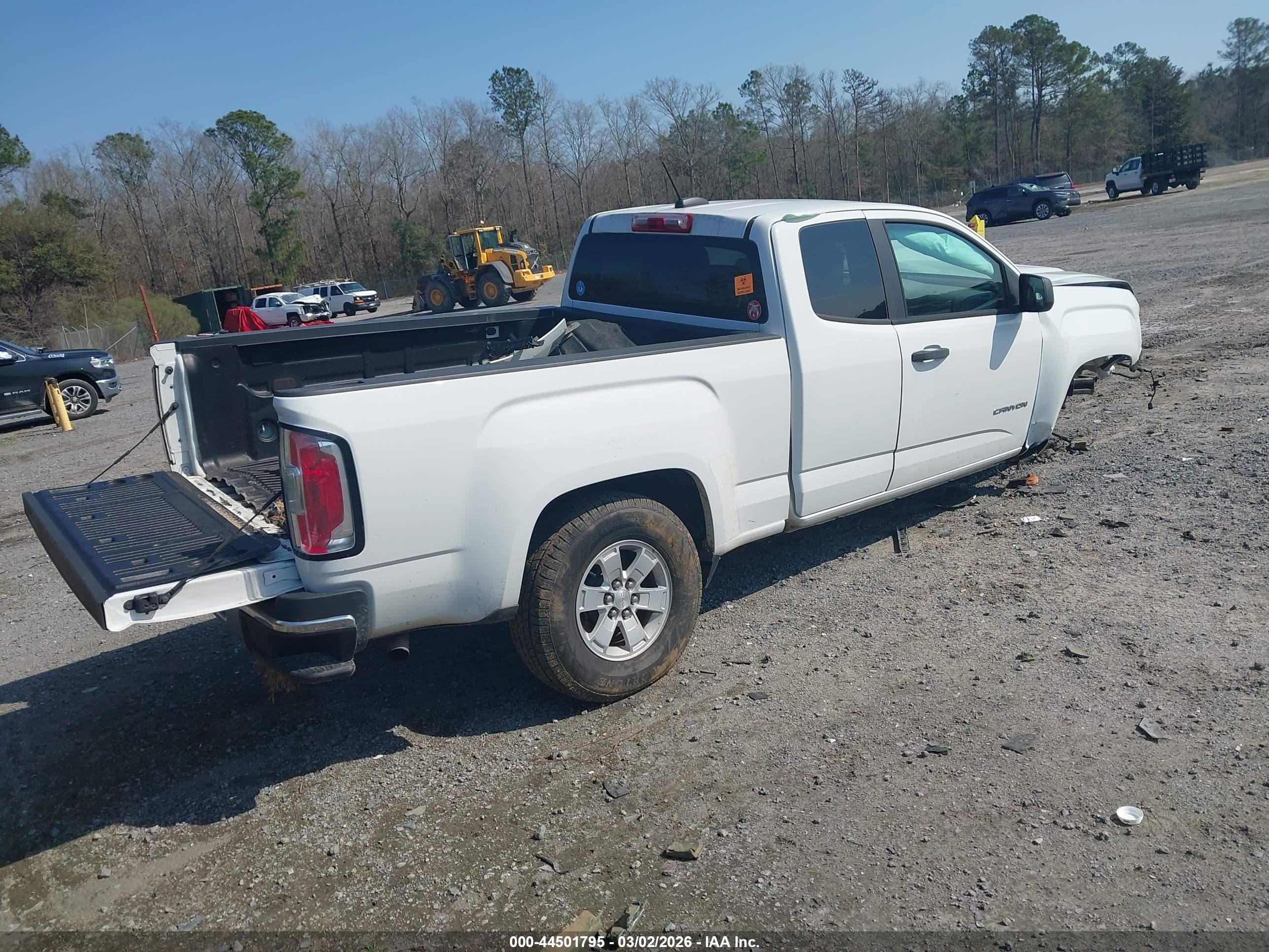 GMC CANYON image 4