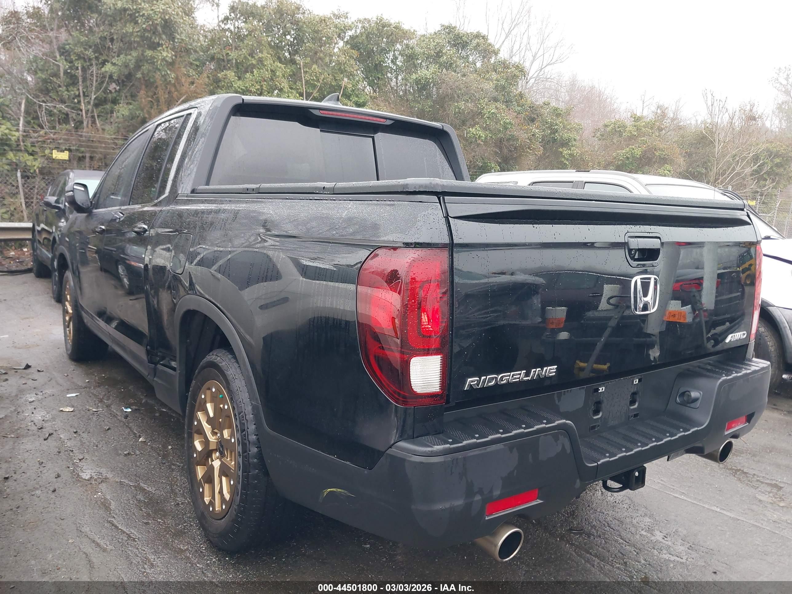 HONDA RIDGELINE image 3