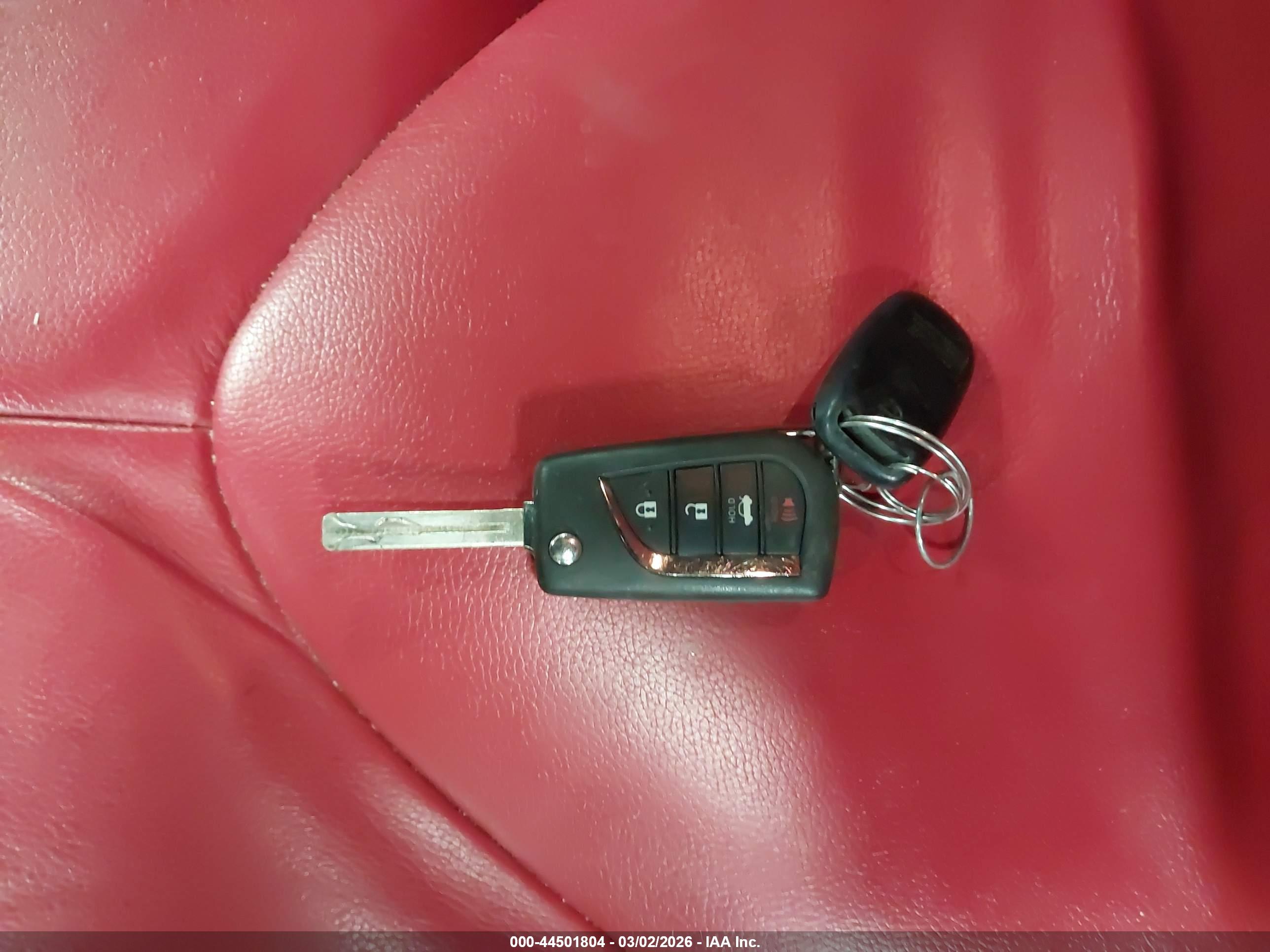TOYOTA CAMRY image 11
