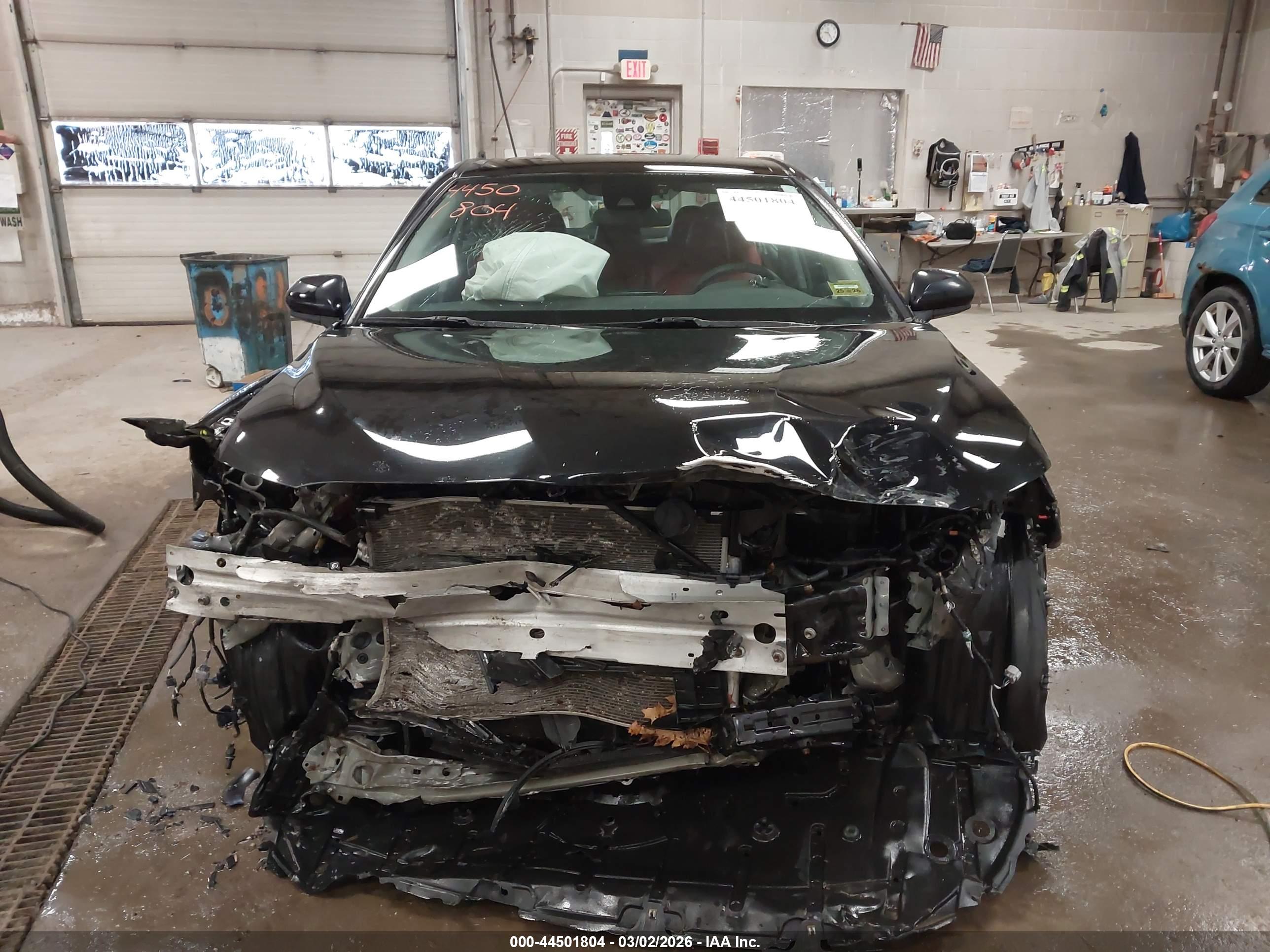 TOYOTA CAMRY image 6