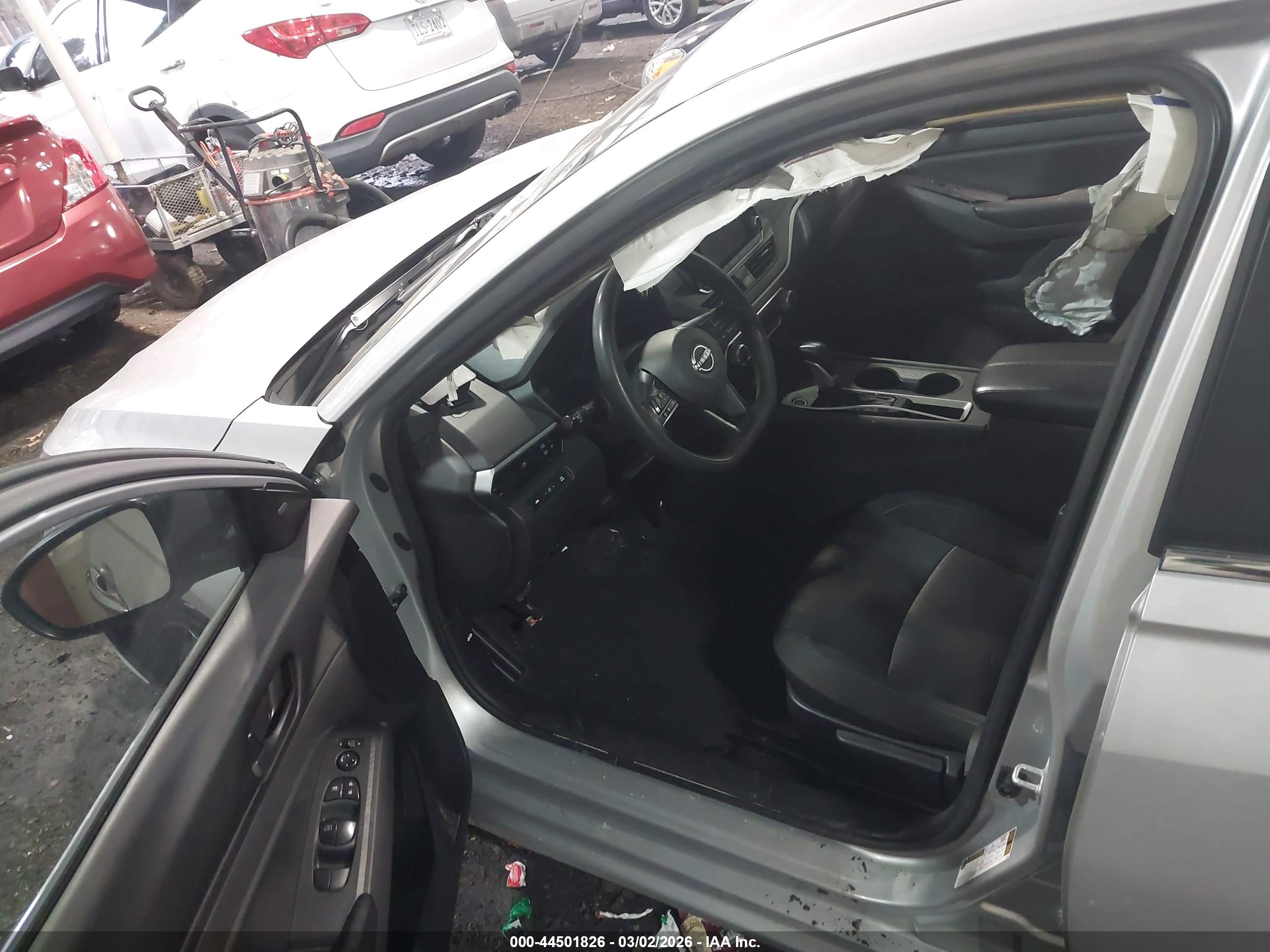 NISSAN ALTIMA image 5
