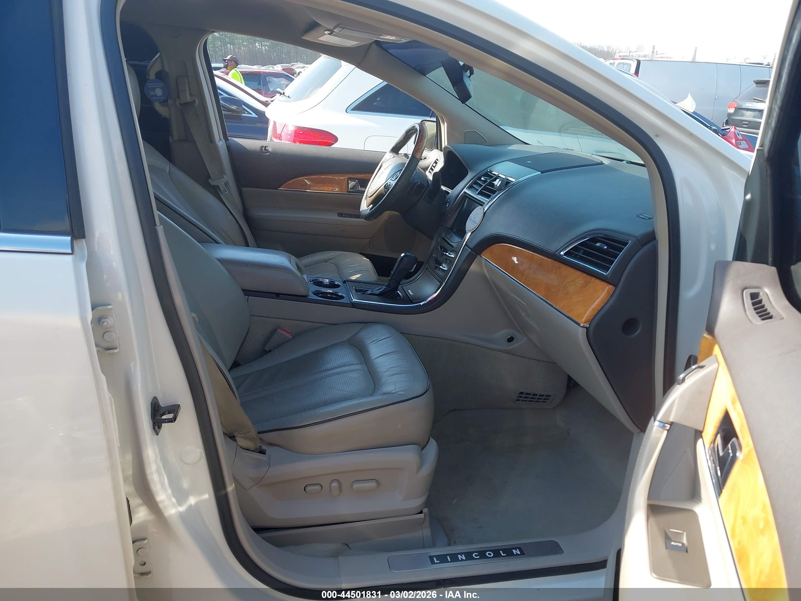 LINCOLN MKX image 5