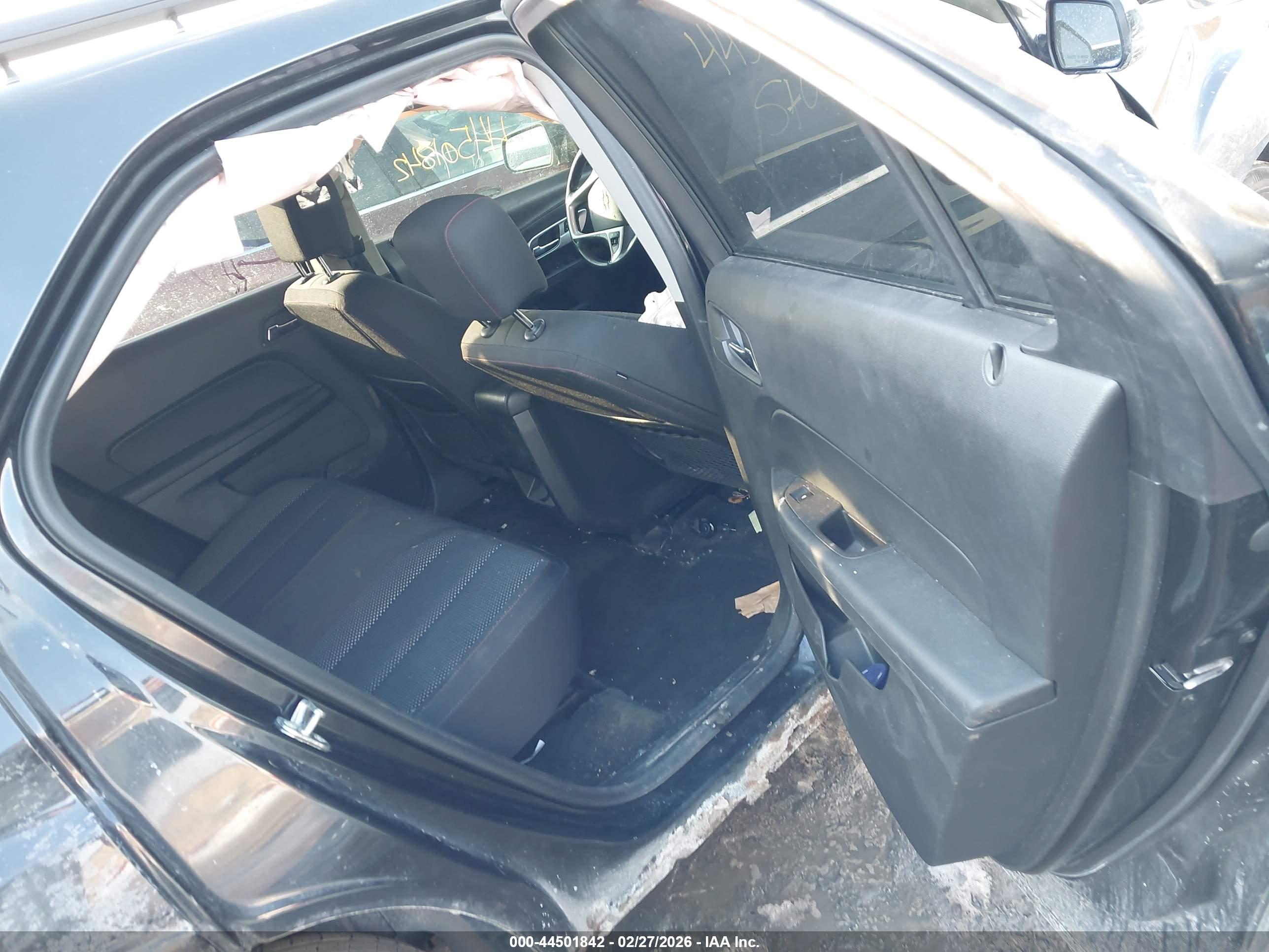 CHEVROLET EQUINOX image 8