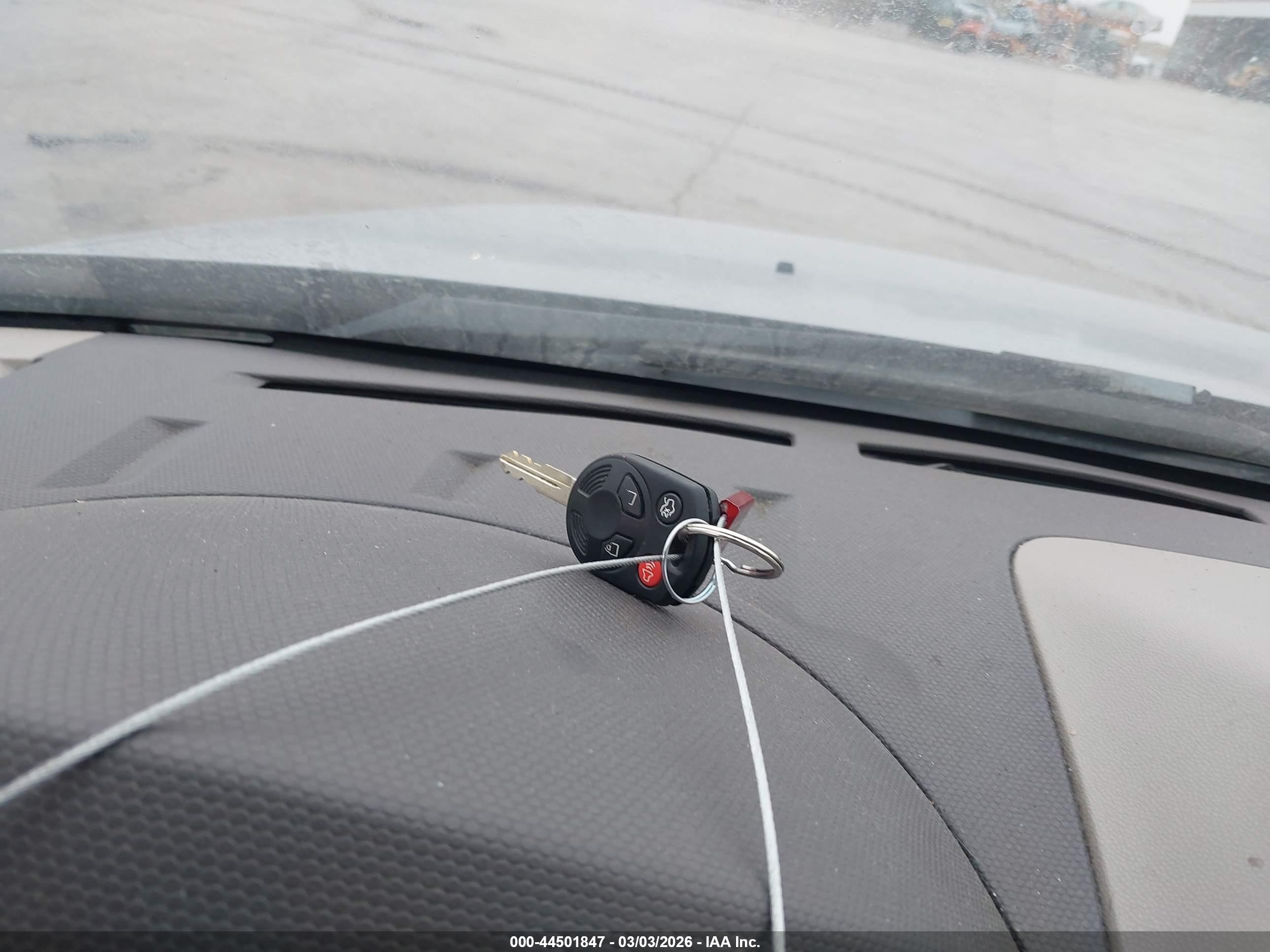 FORD ESCAPE image 11