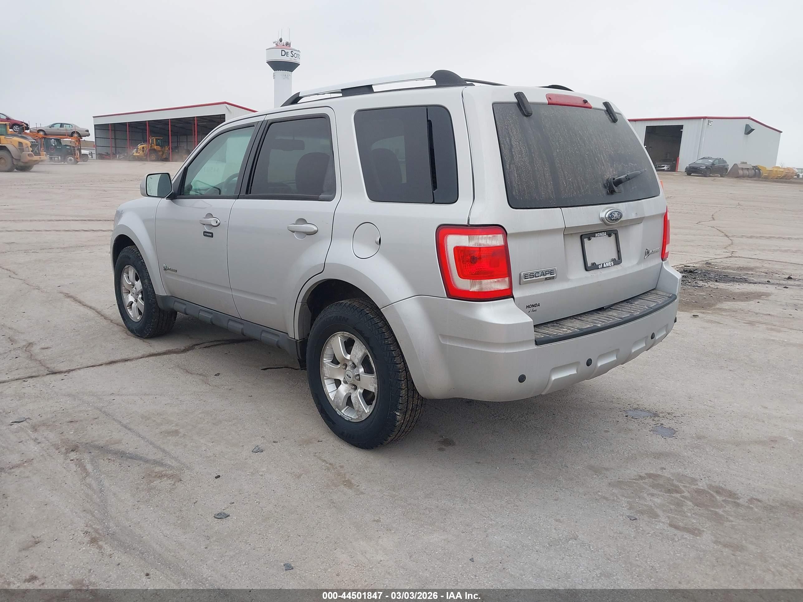 FORD ESCAPE image 3