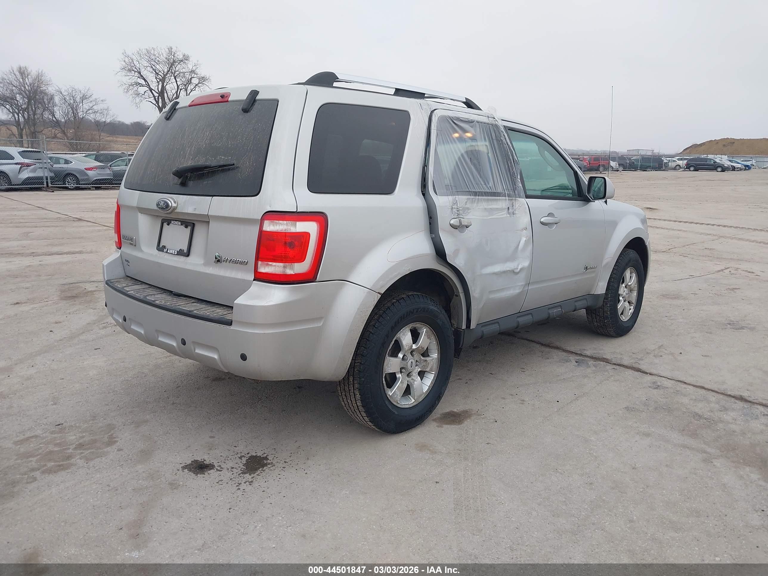 FORD ESCAPE image 4