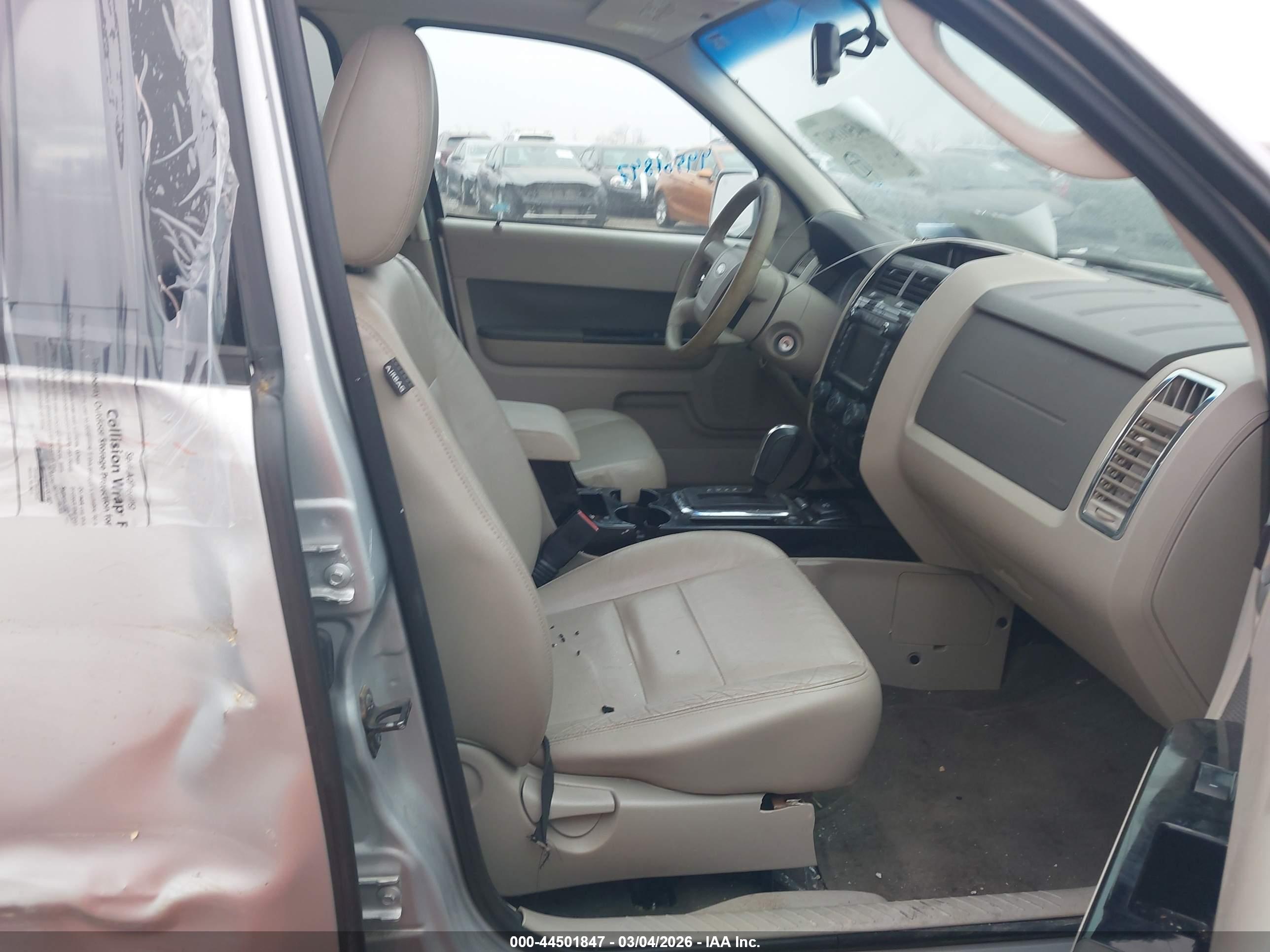FORD ESCAPE image 5