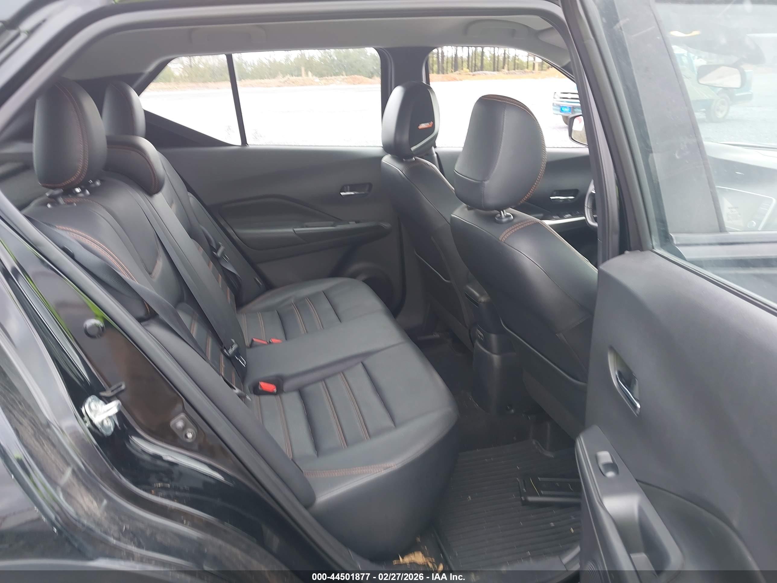 NISSAN KICKS image 8