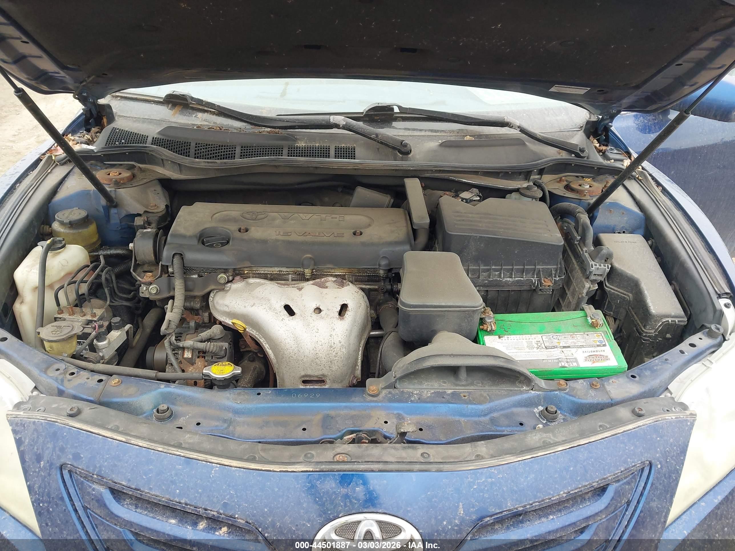 TOYOTA CAMRY image 10